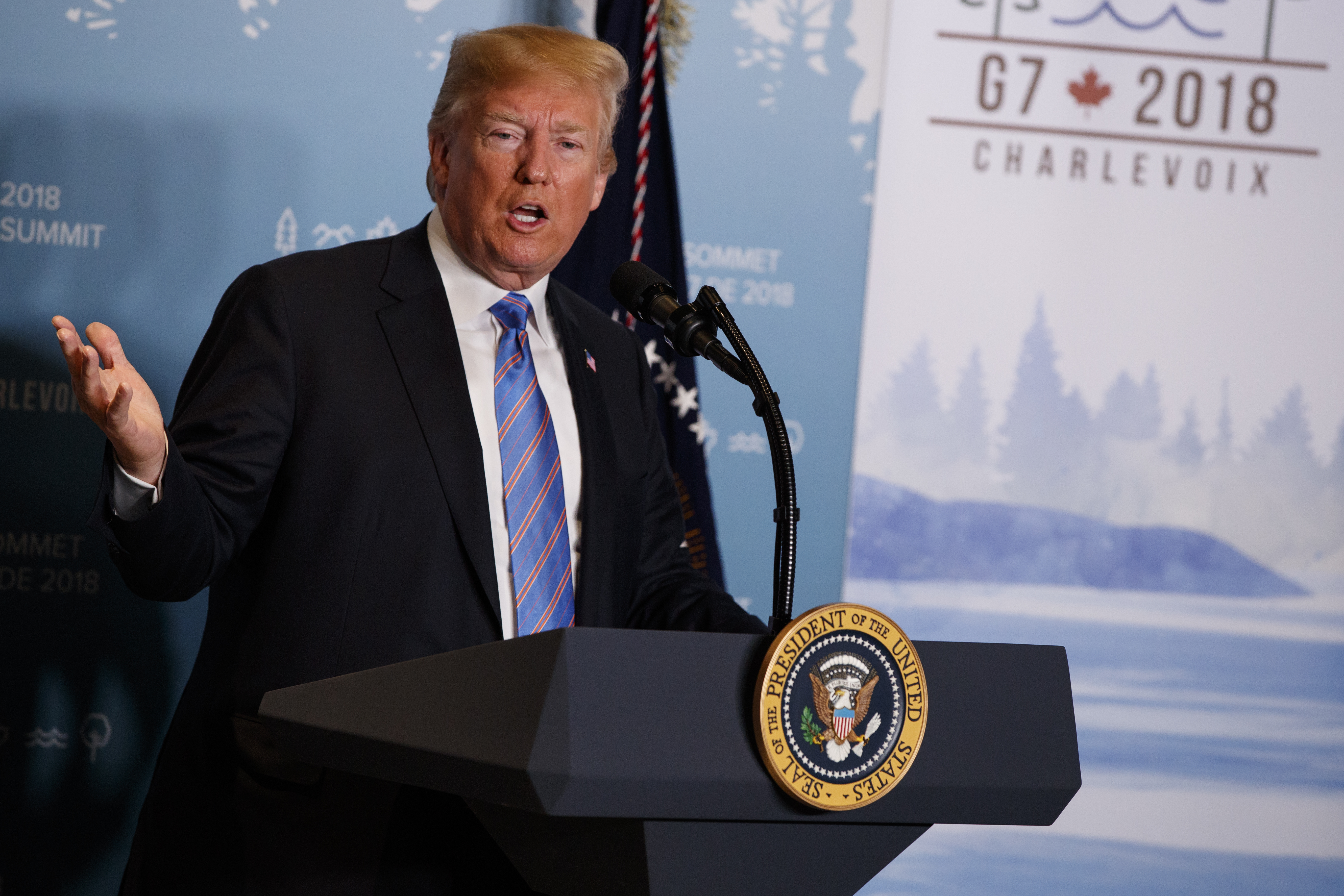 Trump's tweets slam Canada and Trudeau anew from Singapore