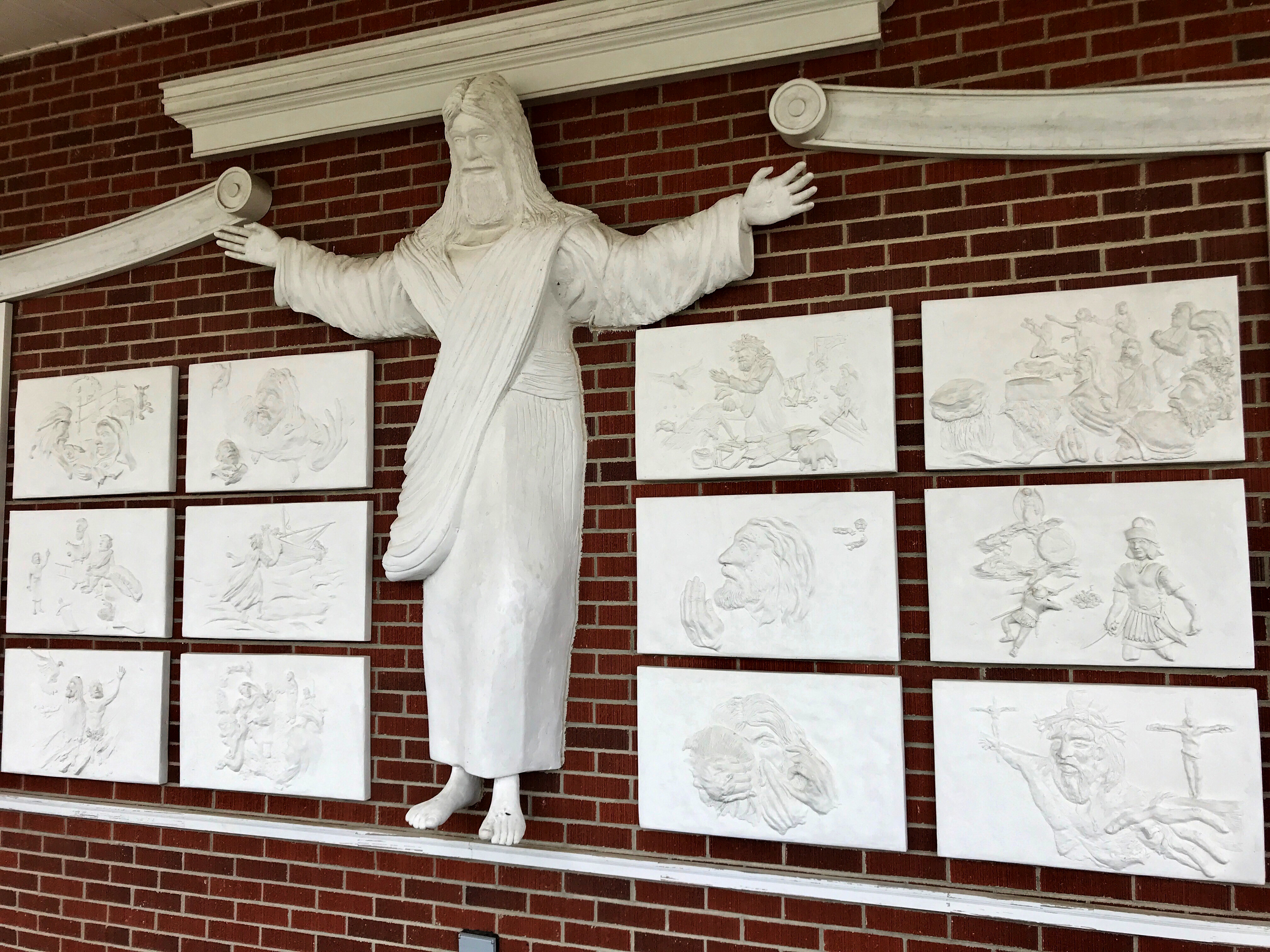 Baptist church's 'Catholic' Jesus statue to find new home