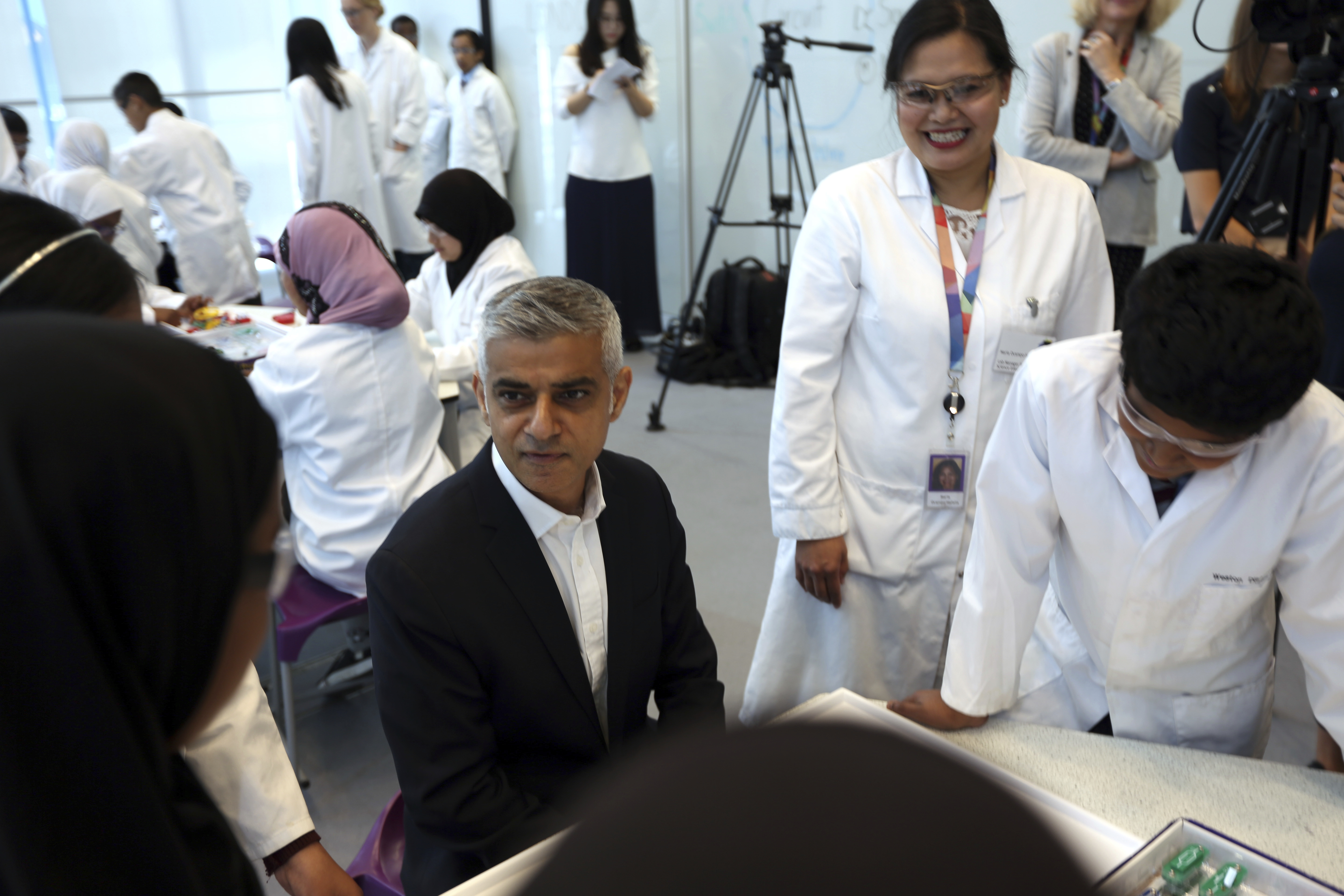 London mayor upbeat about tech despite investment concerns