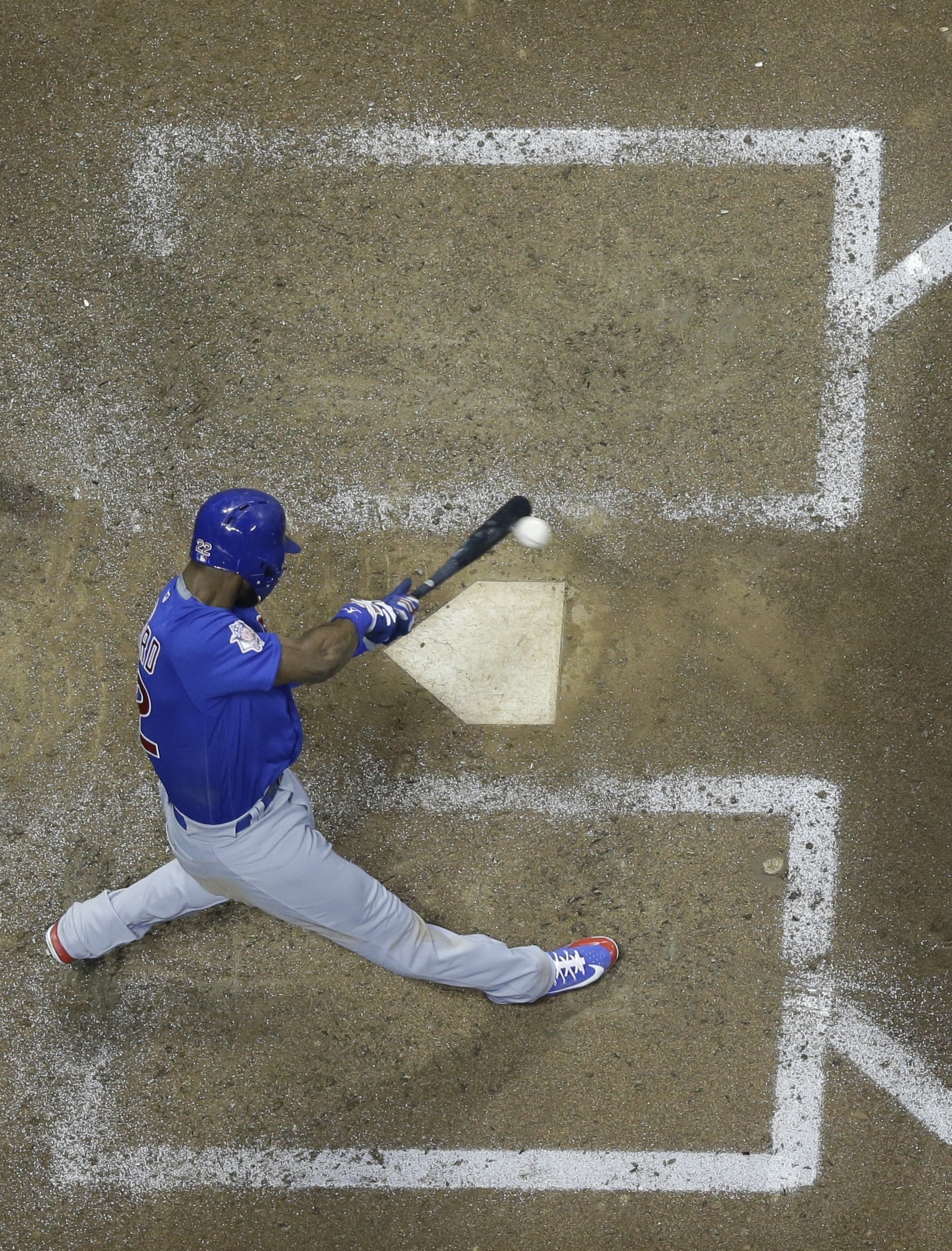 Cubs back in 1st place, beat Brewers 7-2 in 11 innings