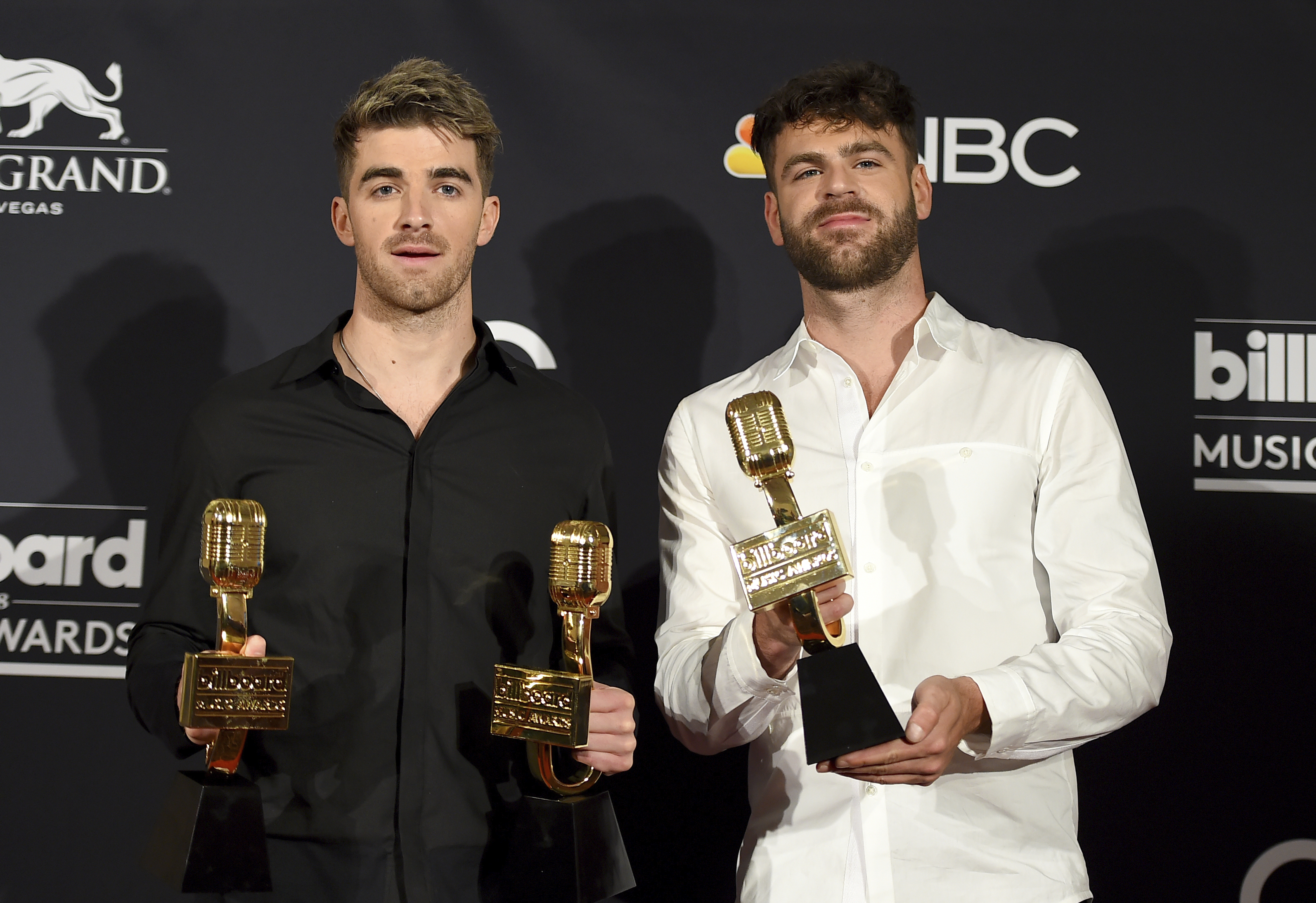 Chainsmokers to perform reimagined songs from music icons