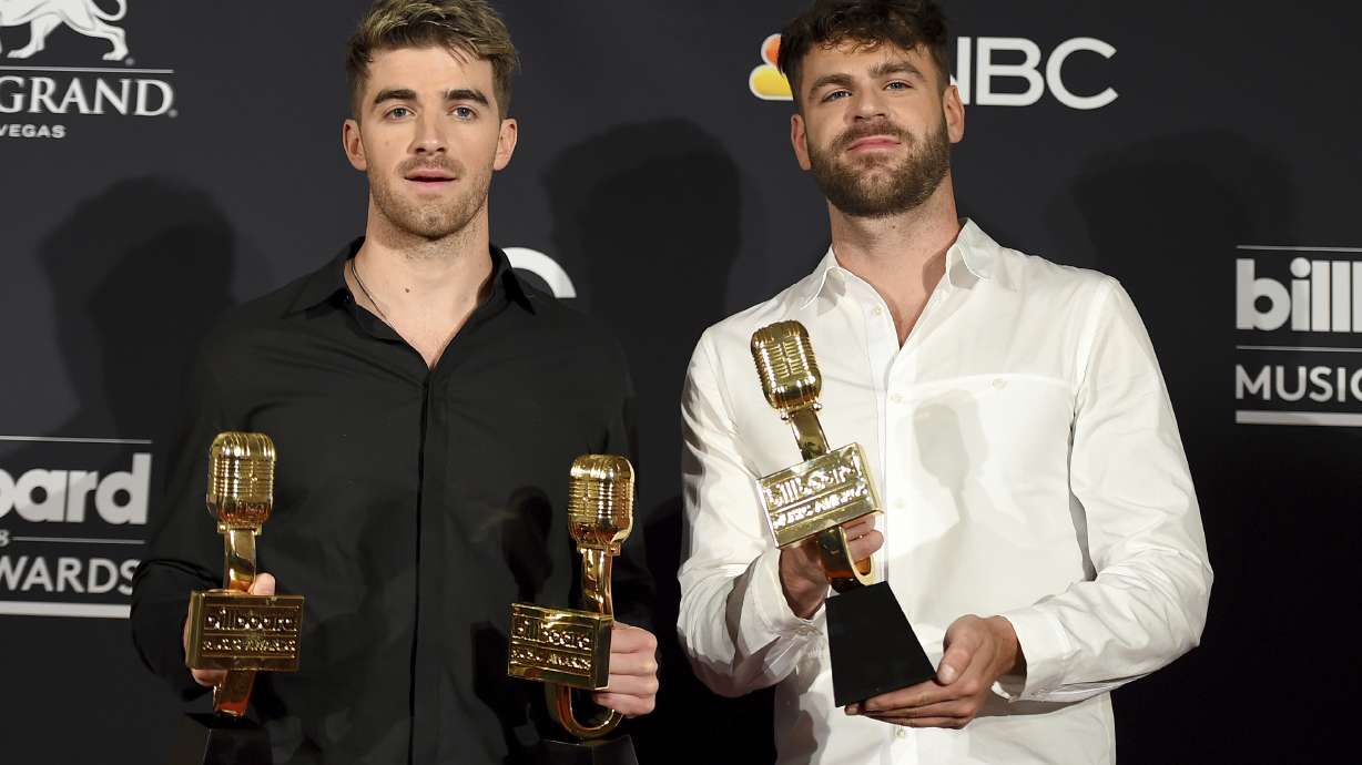 Chainsmokers to perform reimagined songs from music icons