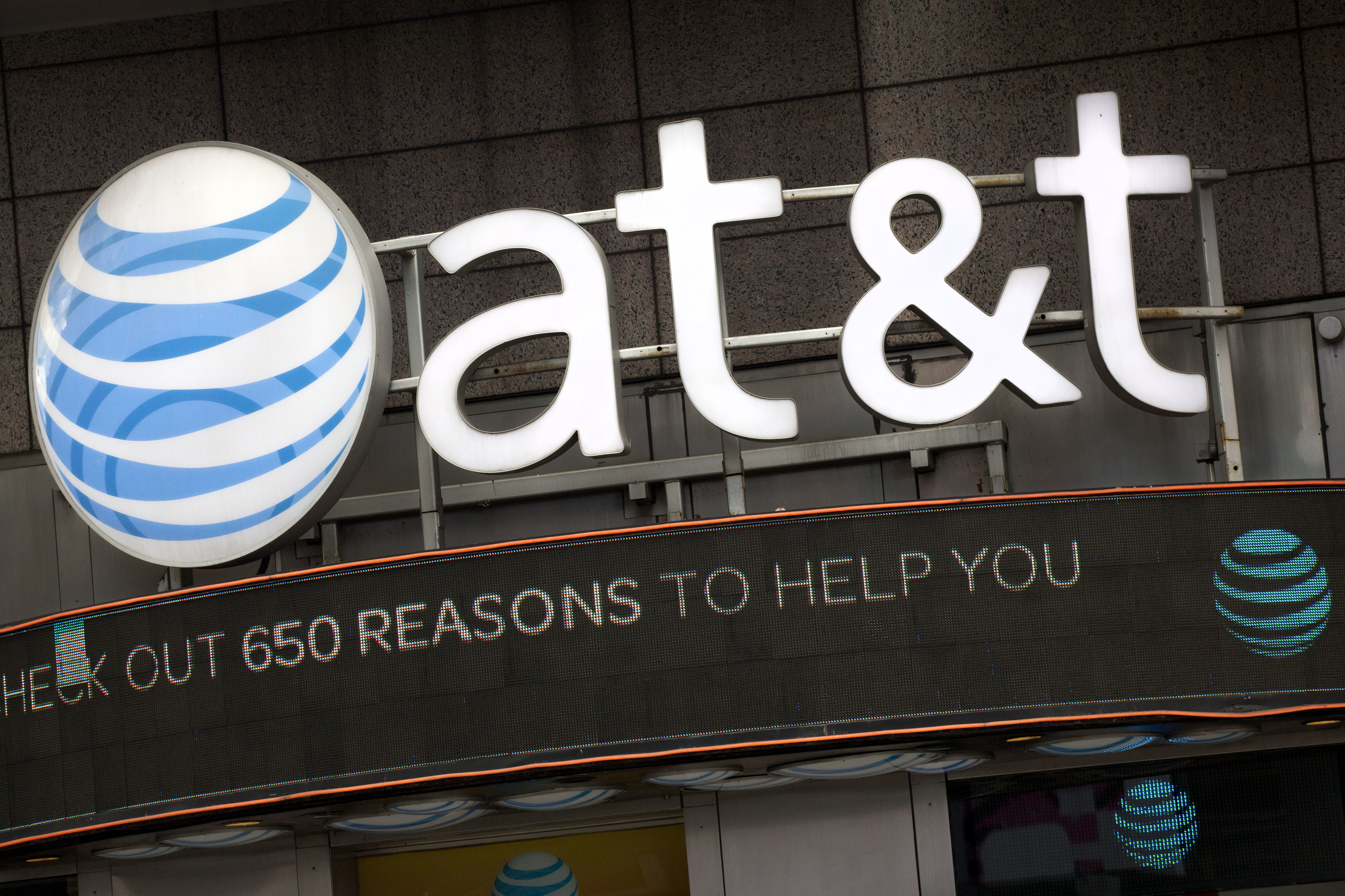 The Latest: Judge approves merger of AT&T and Time Warner