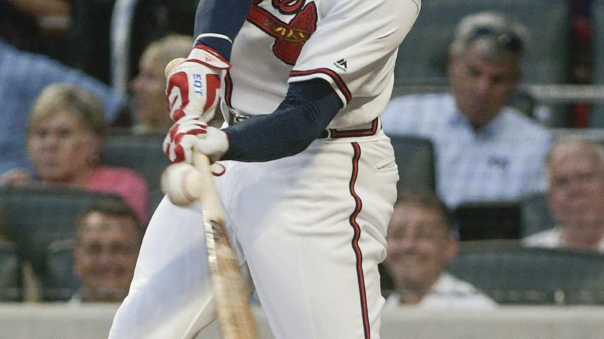 Albies slam, Freeman HR lift Braves over Mets 8-2