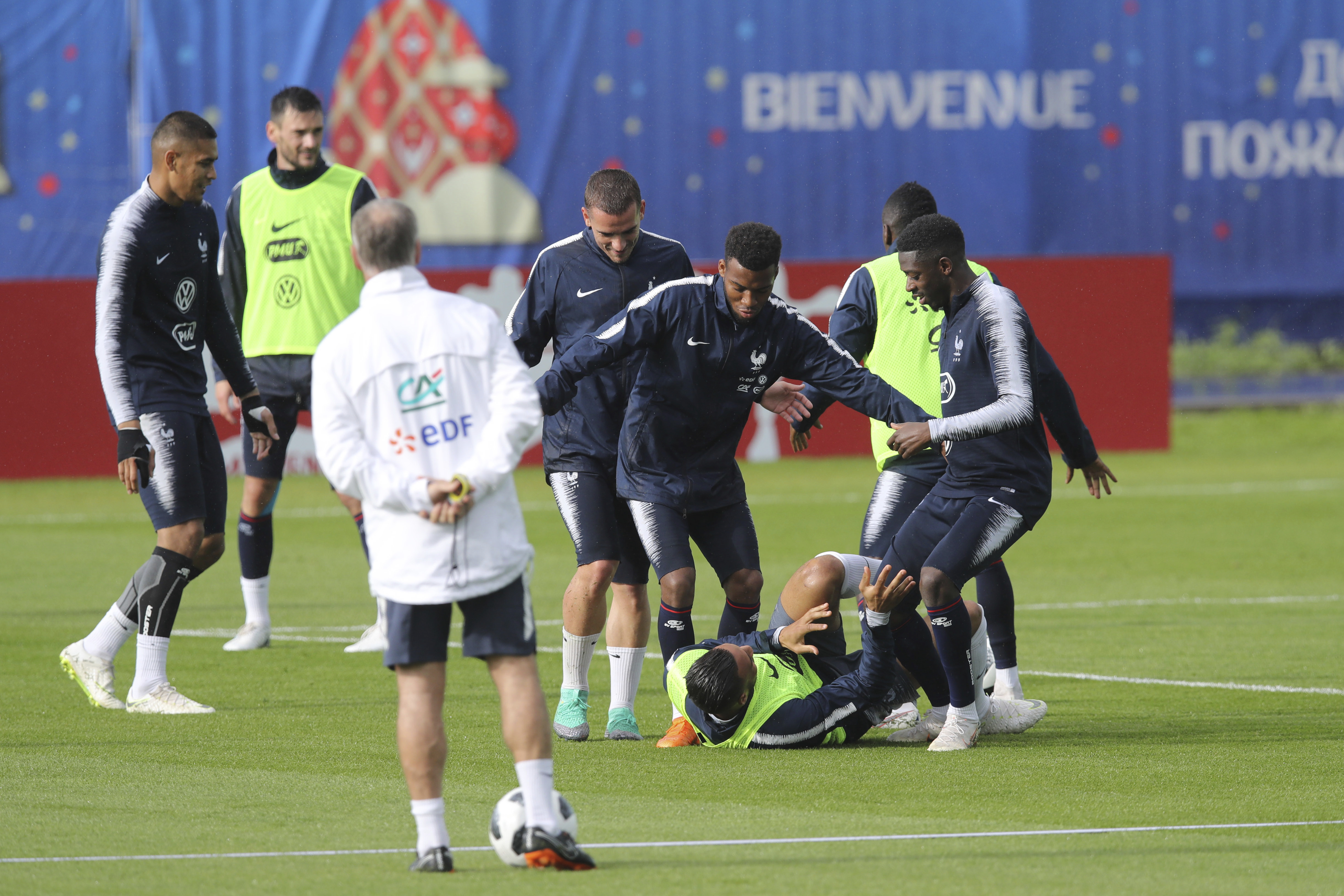 Fear of failure to motivate France's stars against Australia