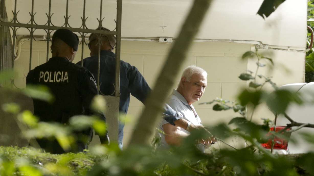 Panama ex-president Martinelli returned to jail