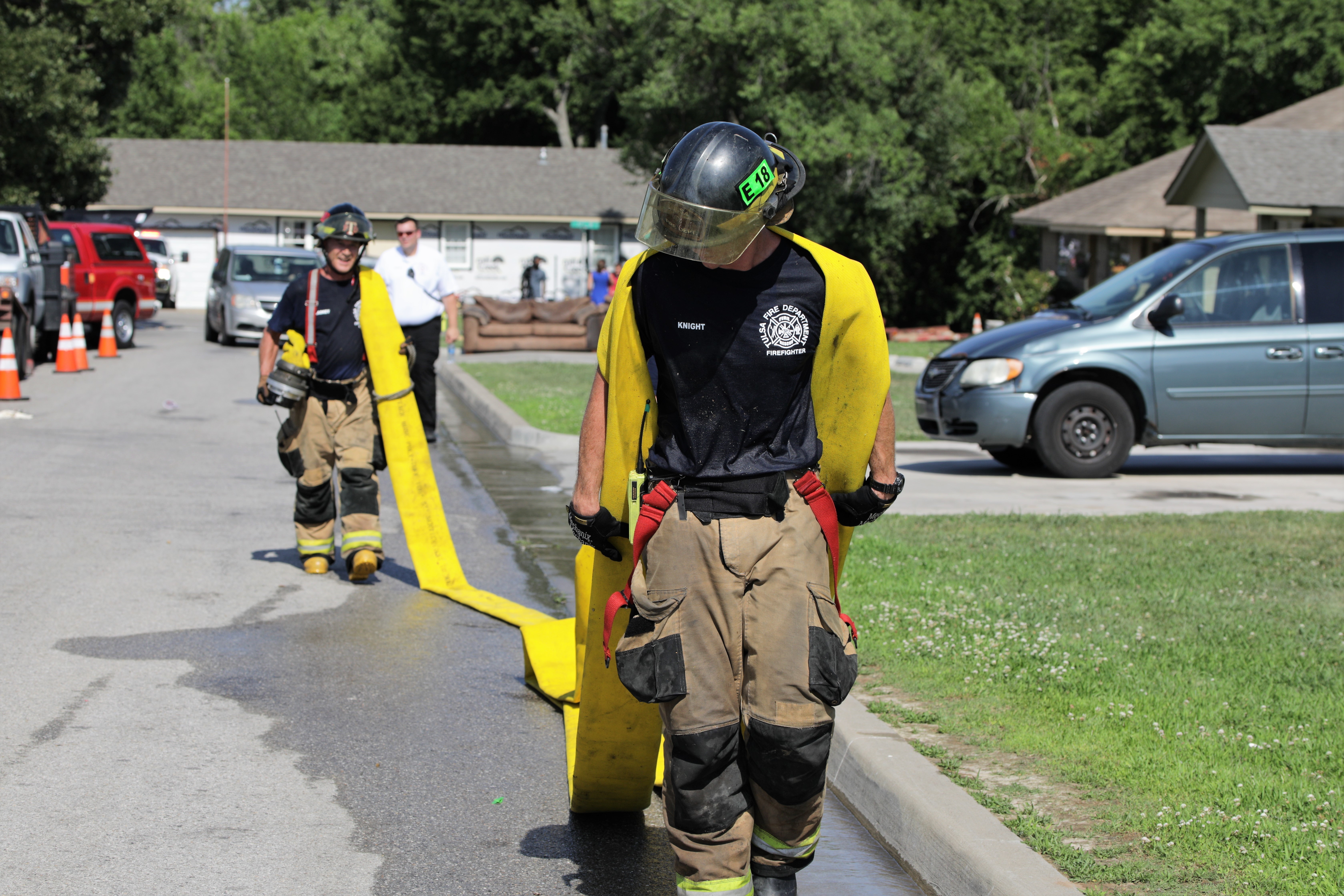 The Latest: Firefighter 5 others injured in Tulsa gas blast