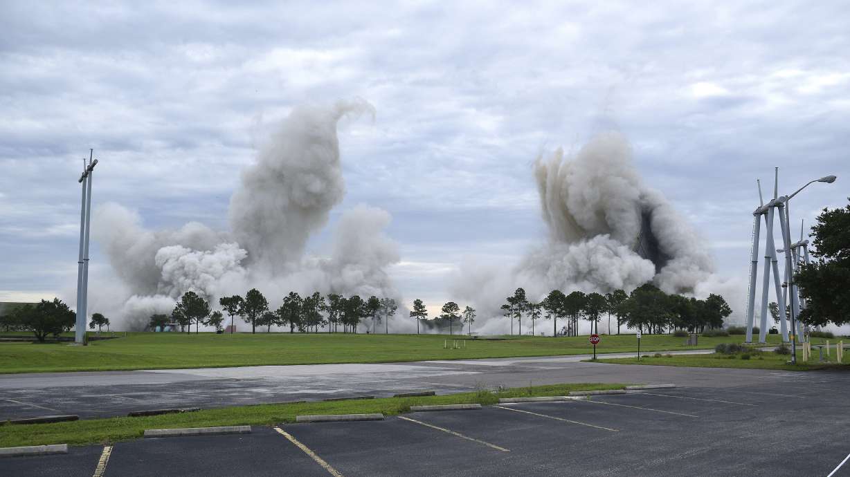 Cooling towers imploded at Florida power plant