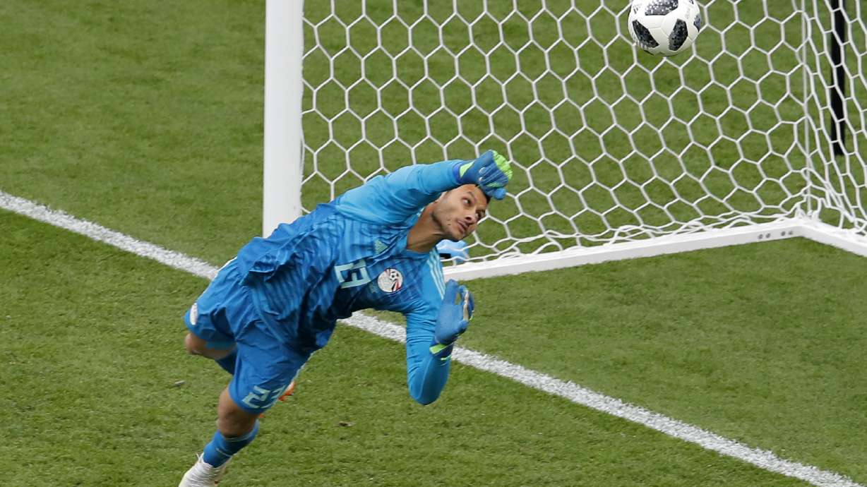 Egypt goalkeeper declines beer-sponsored World Cup award