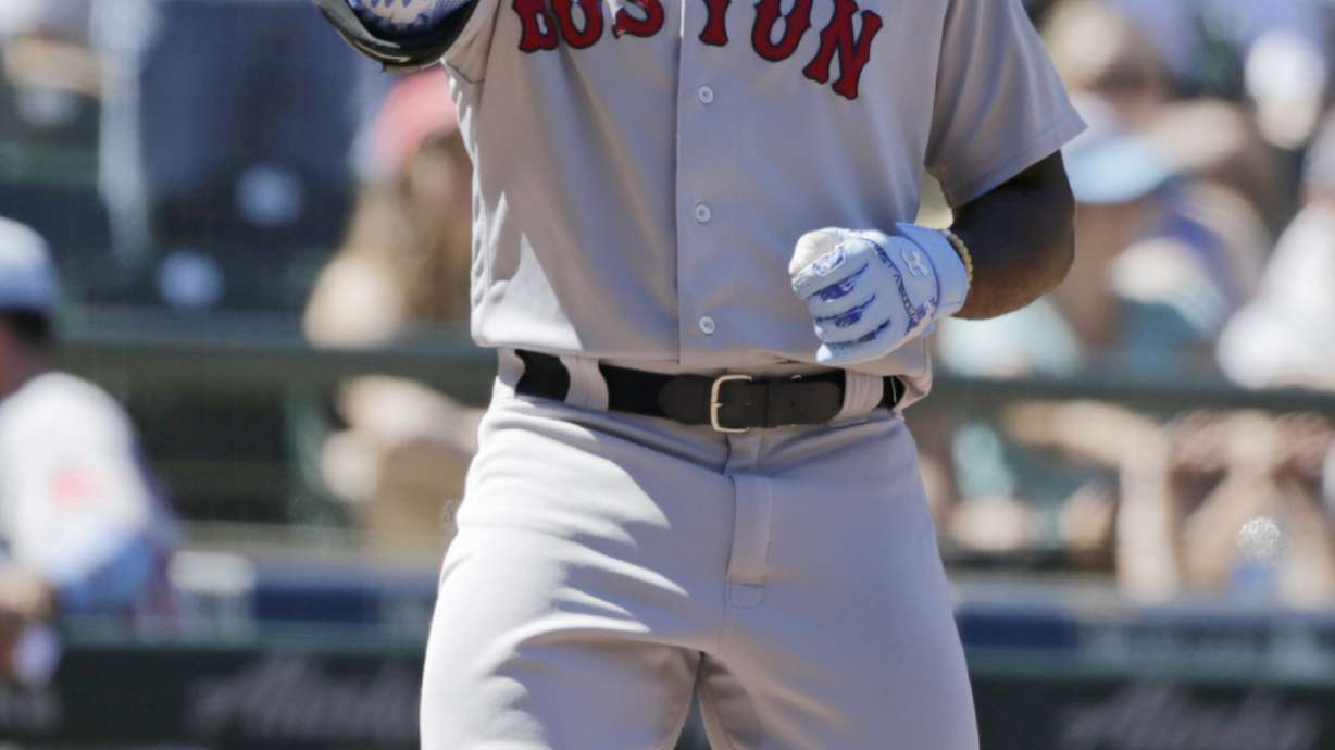 Red Sox hit three homers to rout Mariners 9-3