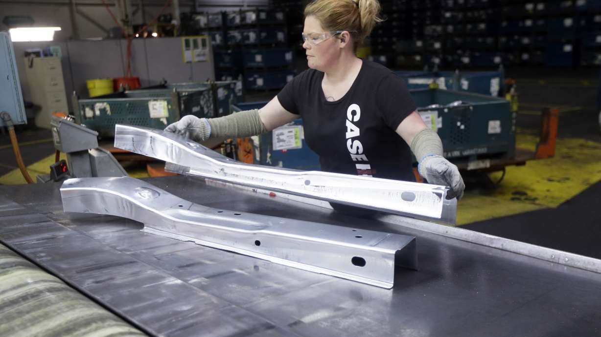 Experts say auto tariffs would raise prices, cost jobs