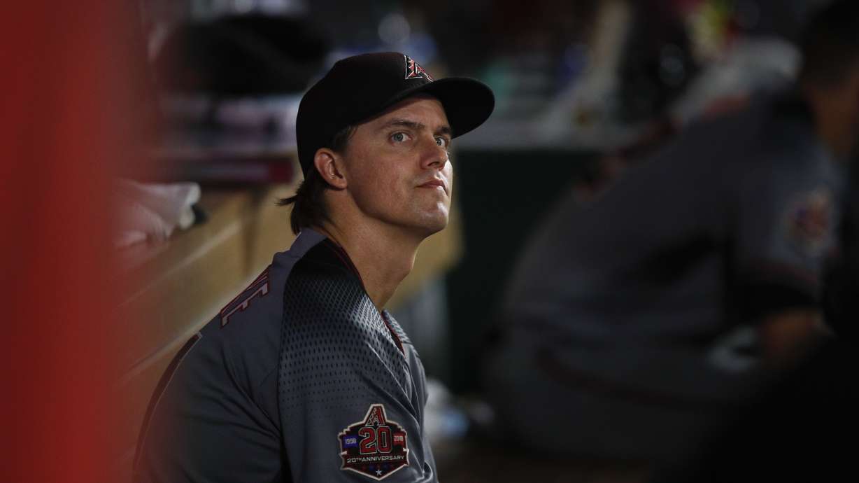 Dyson's catch, Goldschmidt's HR lead Arizona past Halos, 7-4