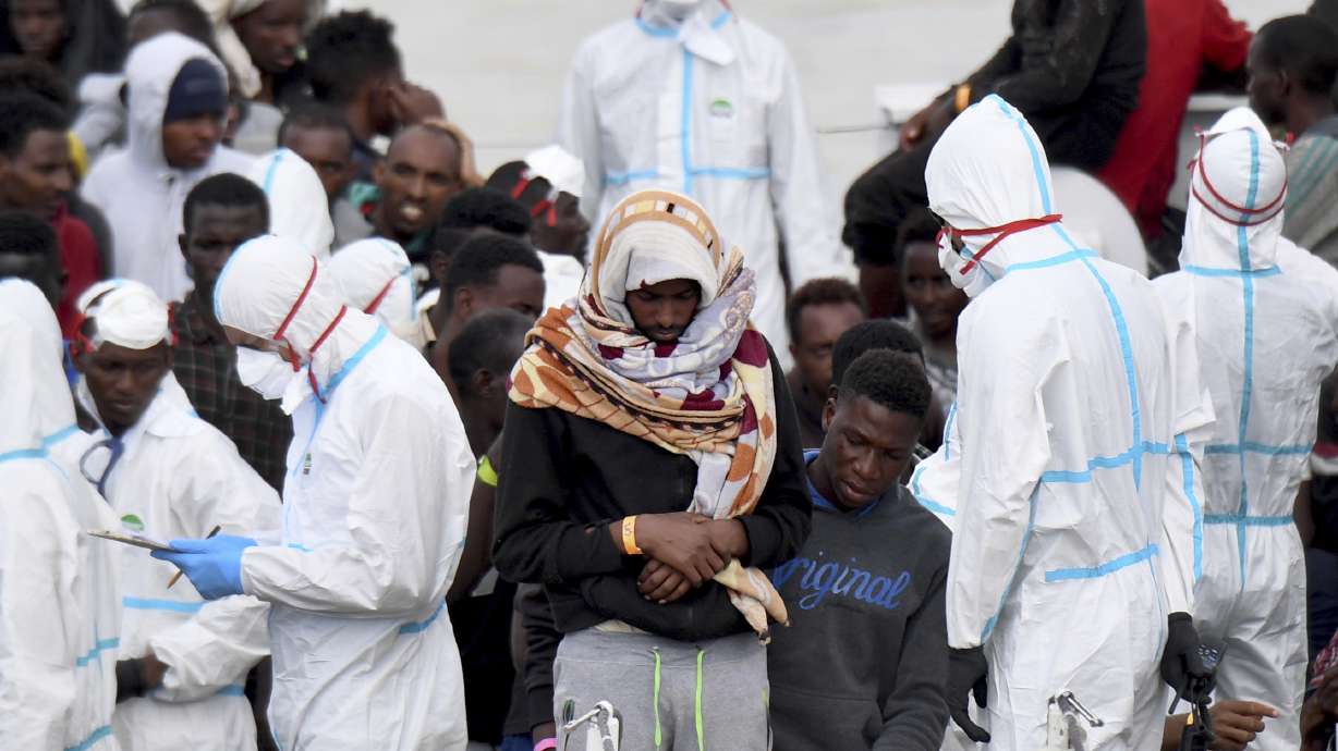 EU seeks to screen migrants in Africa, stop boat crossings