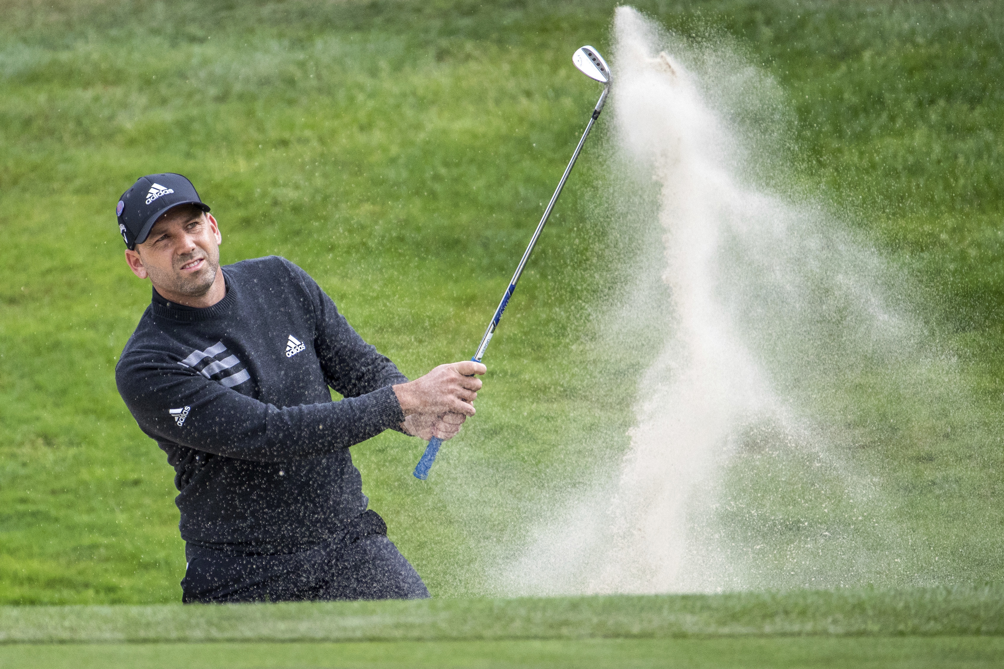 Gros leads by 1 shot in Pulheim