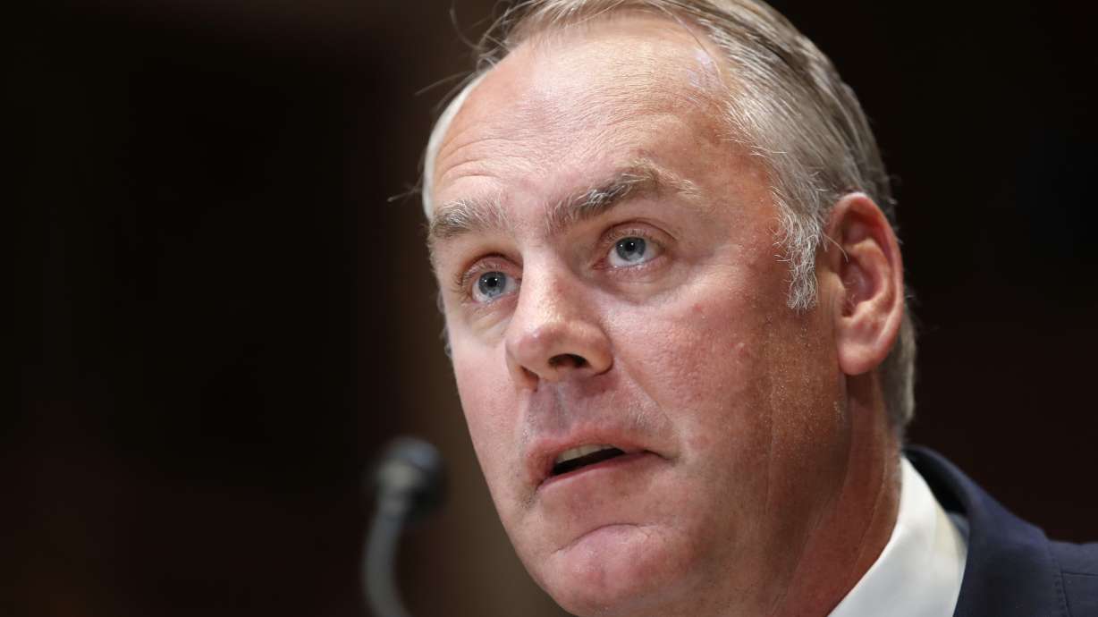 Lawmakers seek investigation of Interior boss' land deal