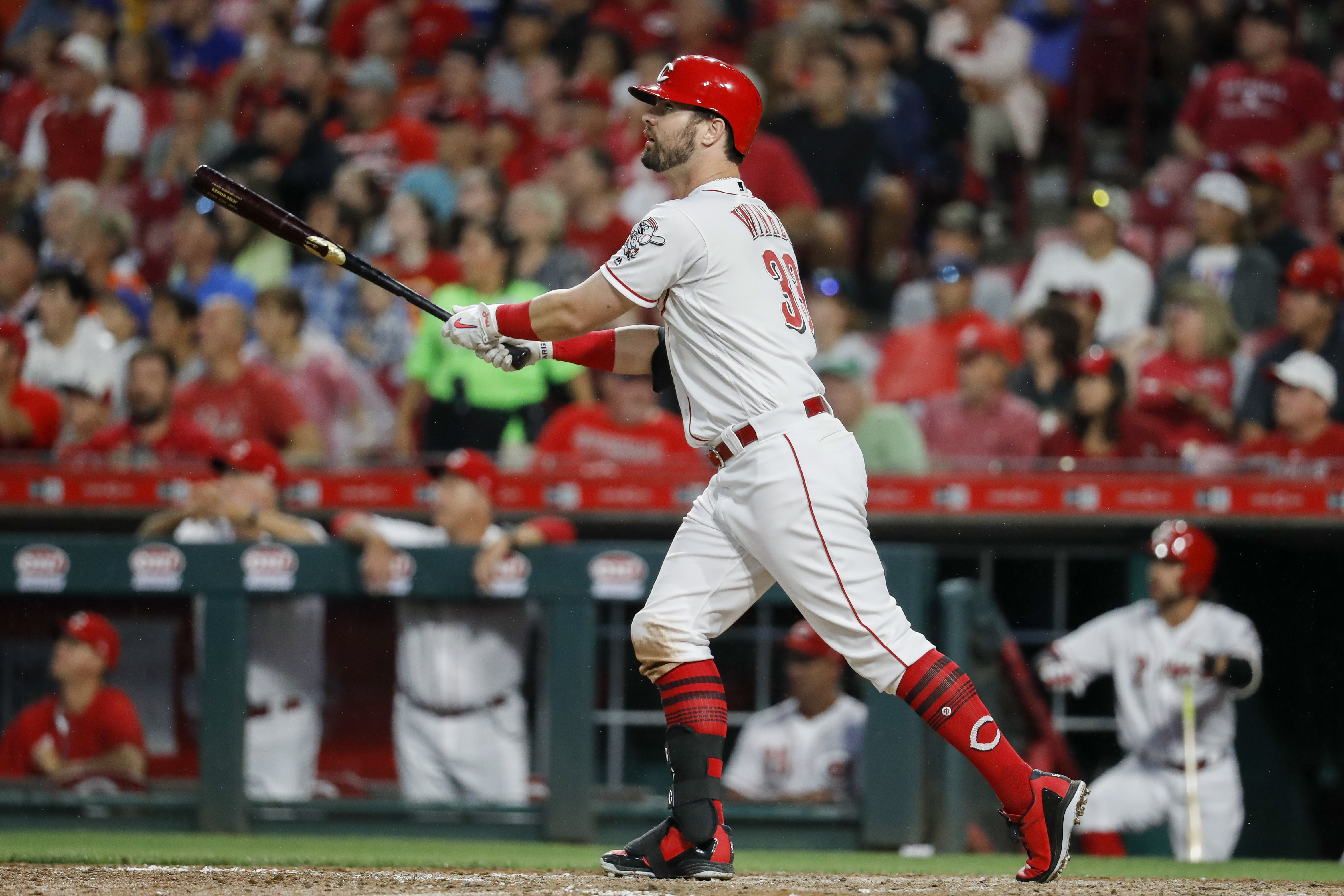 Winker's grand slam rallies Reds past Cubs 6-2