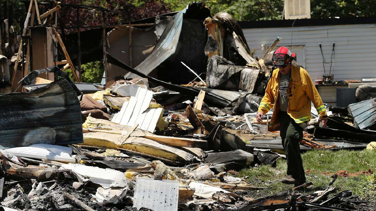 8 homes destroyed in Moab fire get green light for cleanup