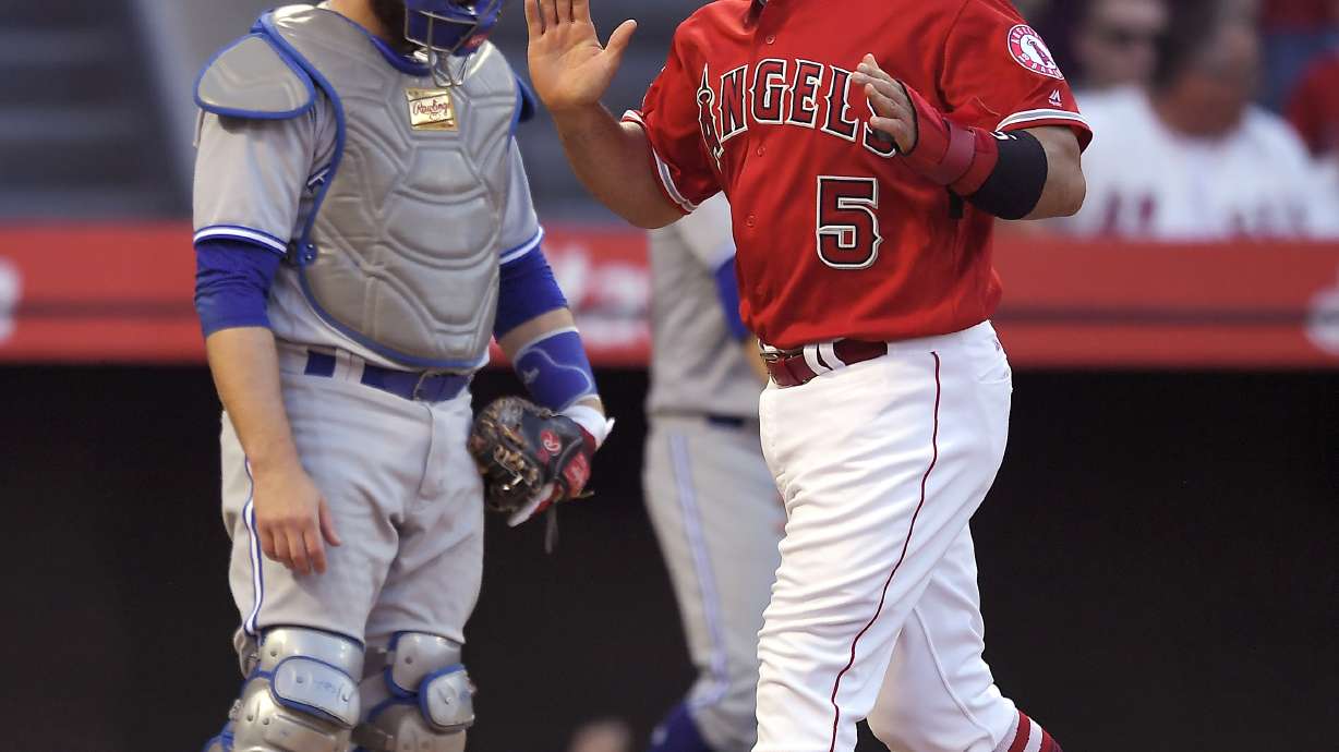 Solid outing by Heaney leads Angels past Blue Jays 2-1