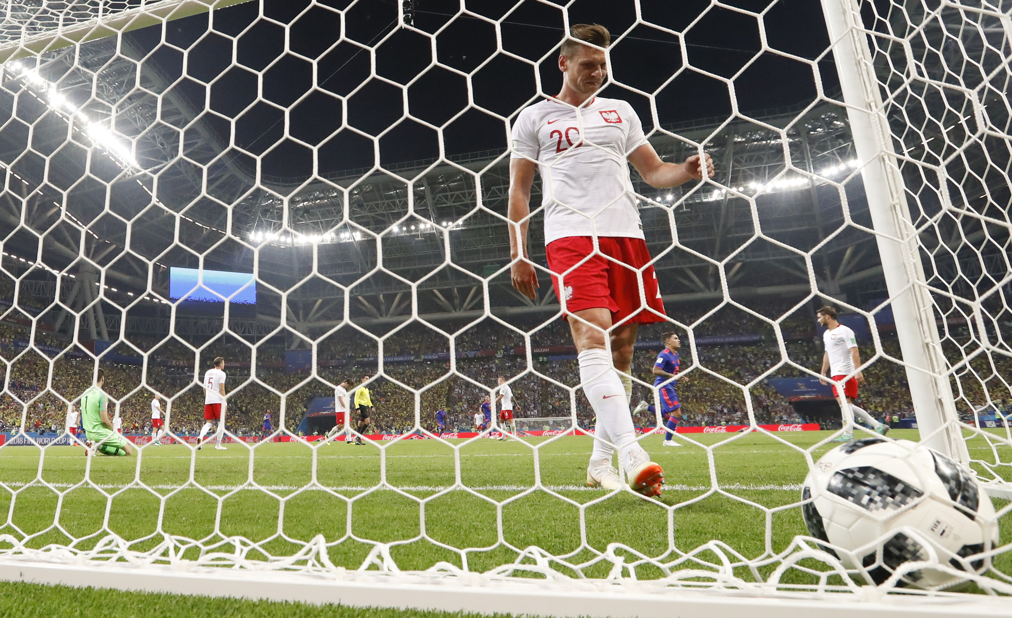 Falcao scores, Colombia beats Poland 3-0 at World Cup