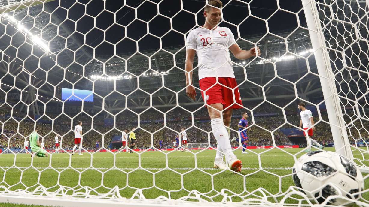 Falcao scores, Colombia beats Poland 3-0 at World Cup