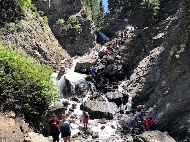 Looking for a short waterfall hike? Donut Falls has you covered