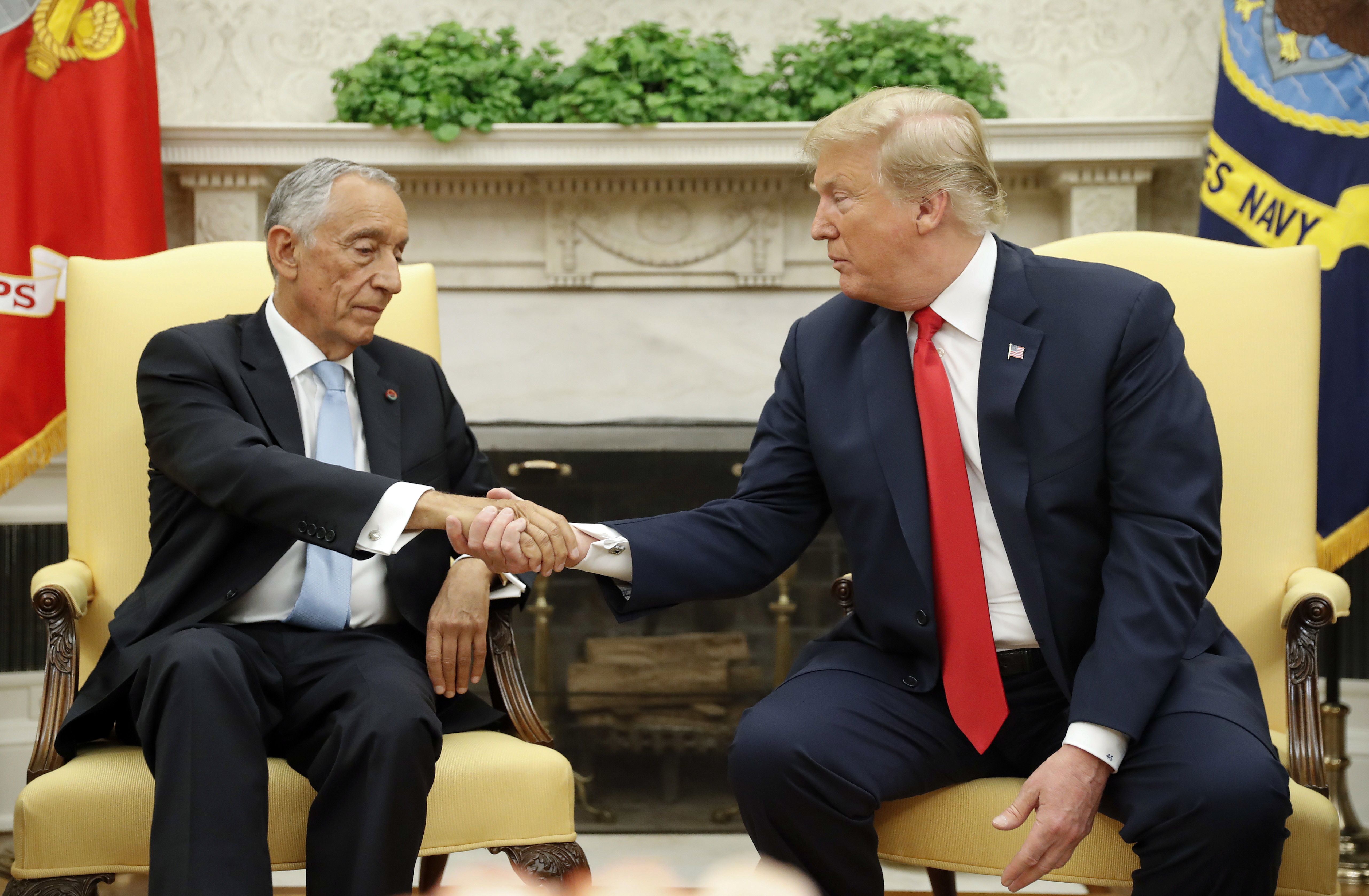 Trump meets president of Portugal at White House