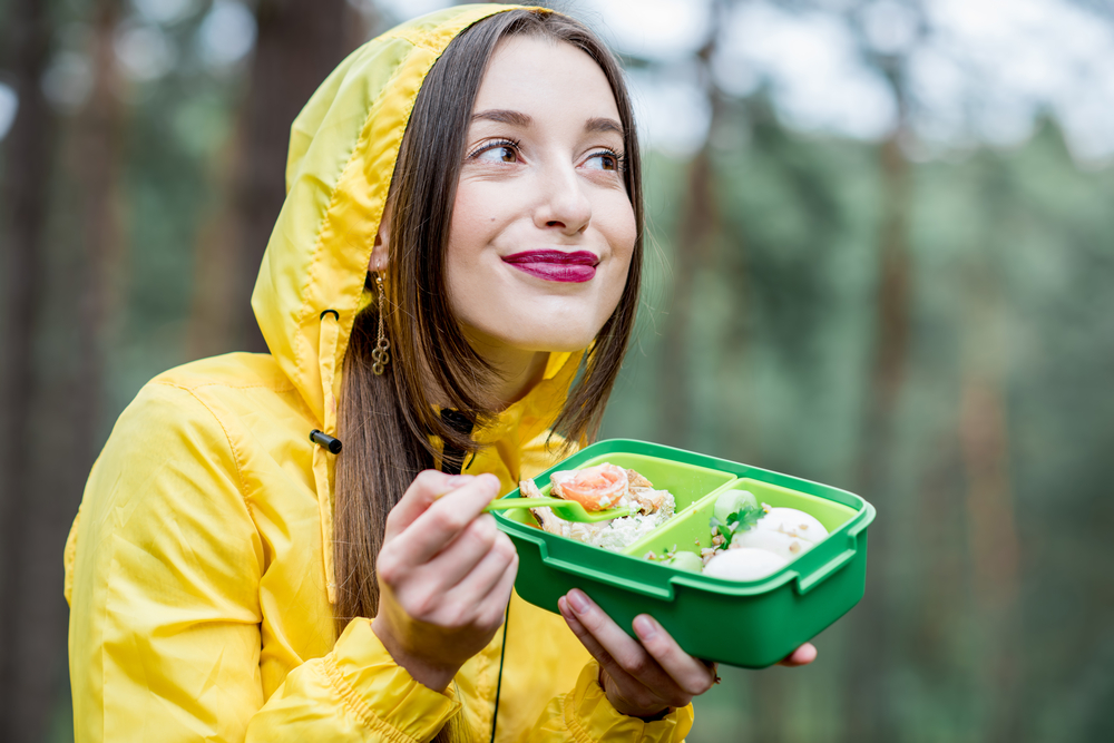 How to eat healthy when hiking or camping