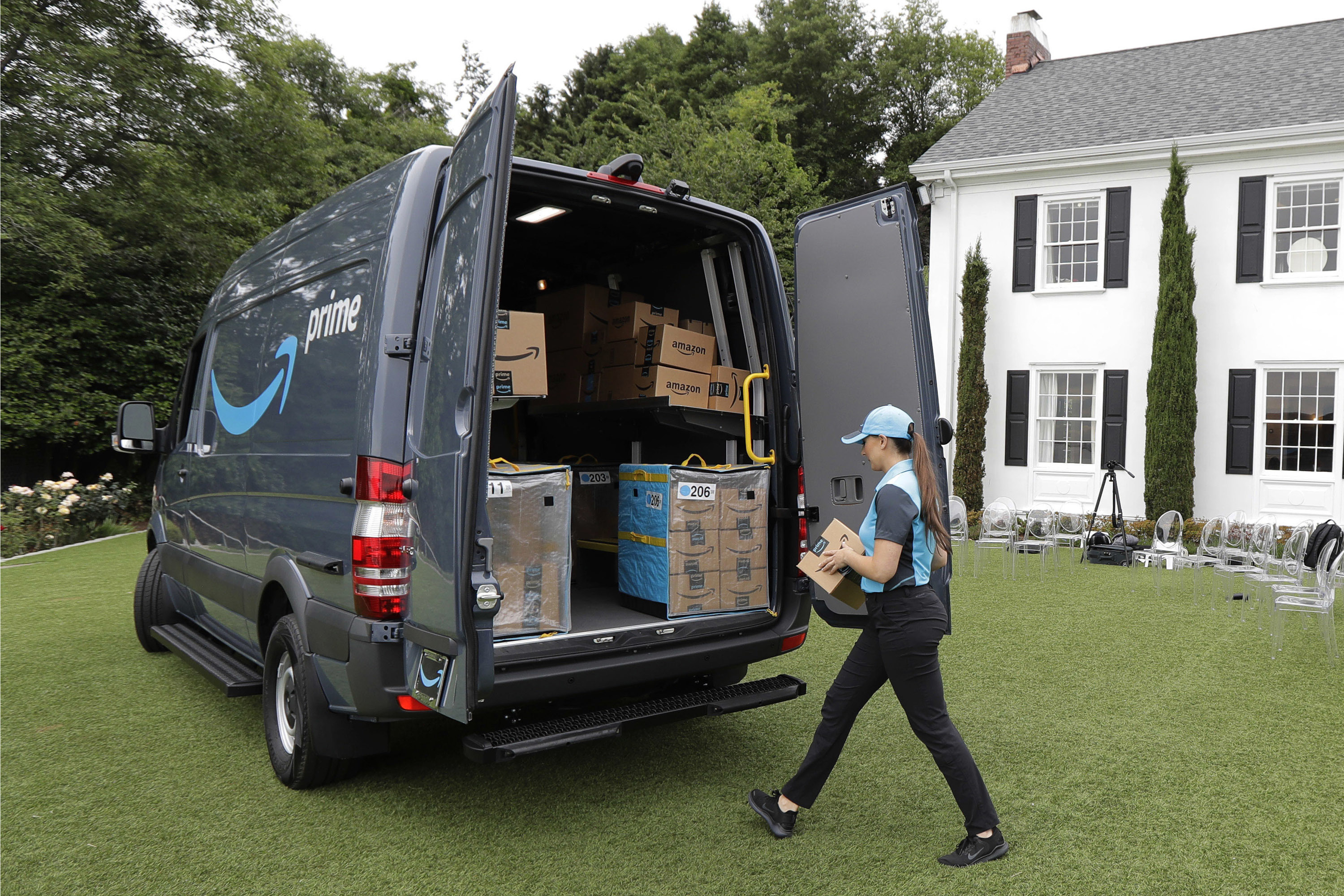 Want to start an Amazon delivery business? What to know