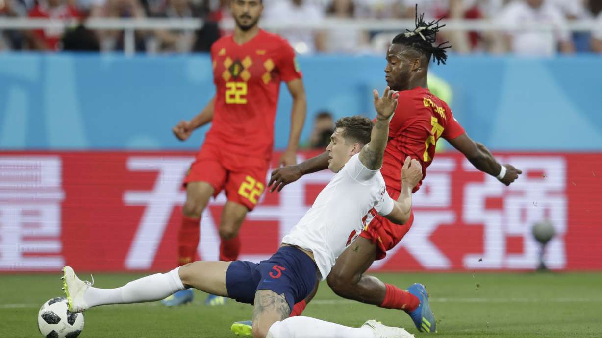 Stones trains with England at World Cup