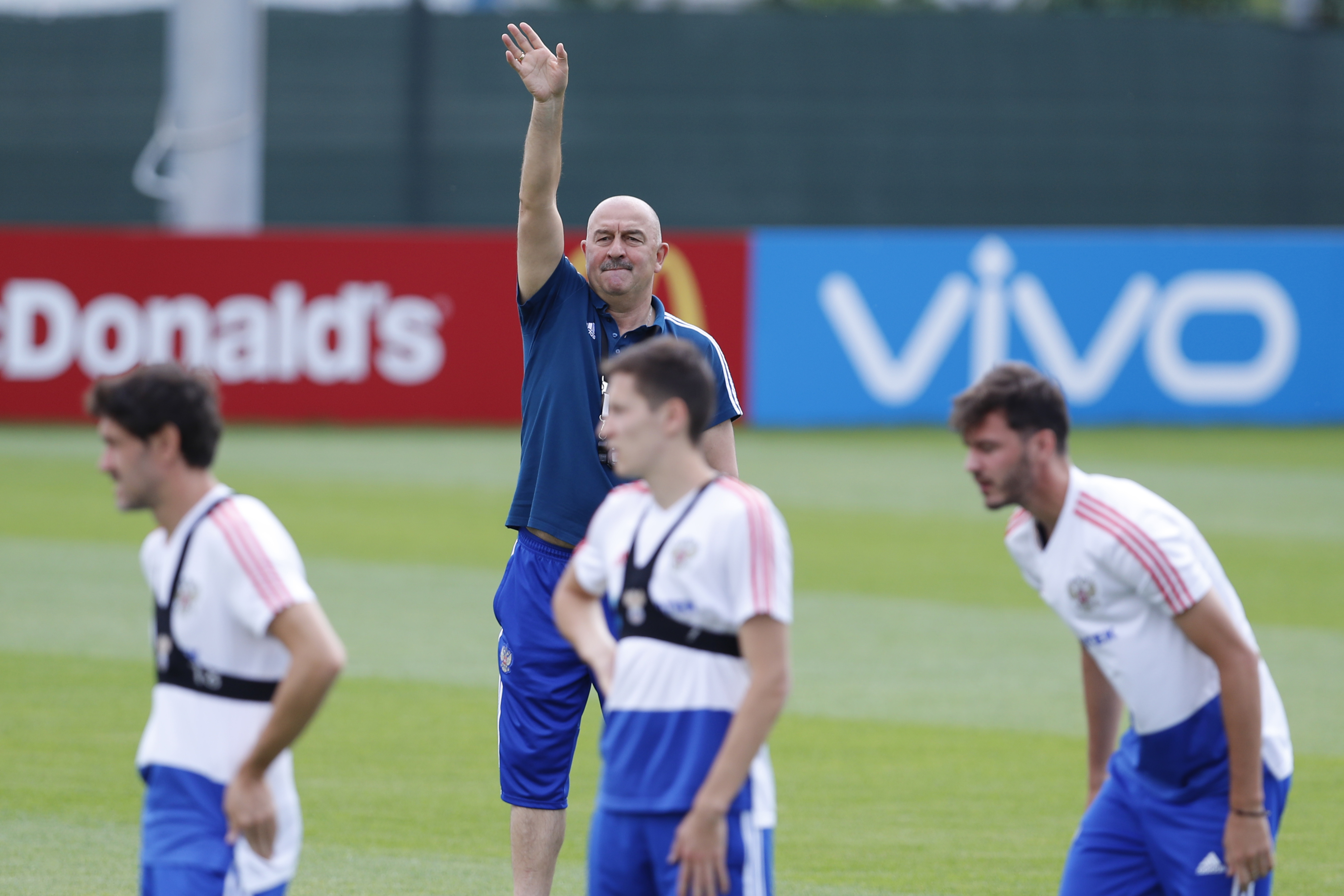 Kickoff: Spain coach Hierro can add to long World Cup resume