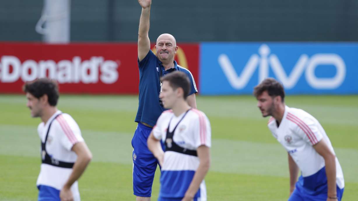 Kickoff: Spain coach Hierro can add to long World Cup resume