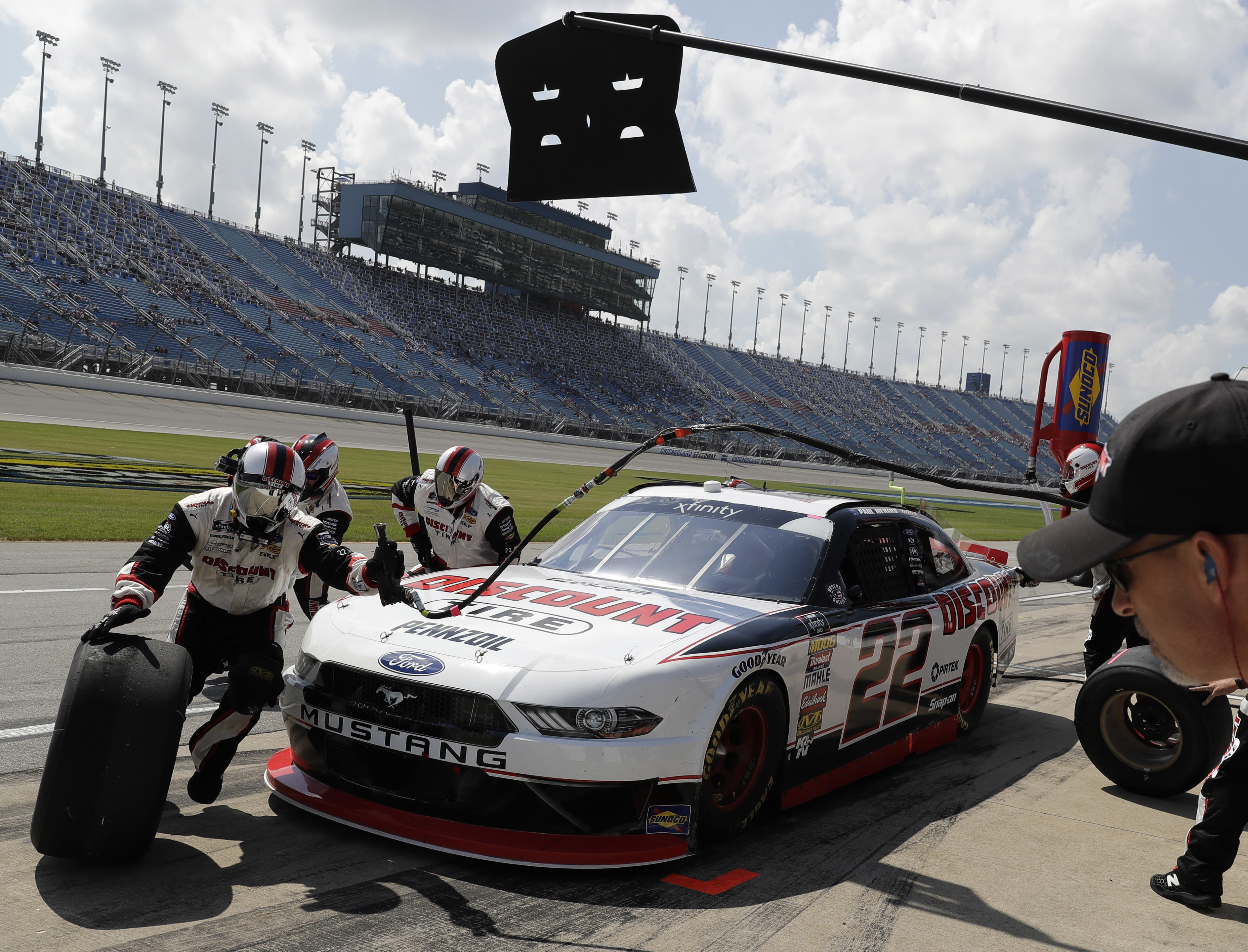 Paul Menard wins pole for NASCAR Cup Series race