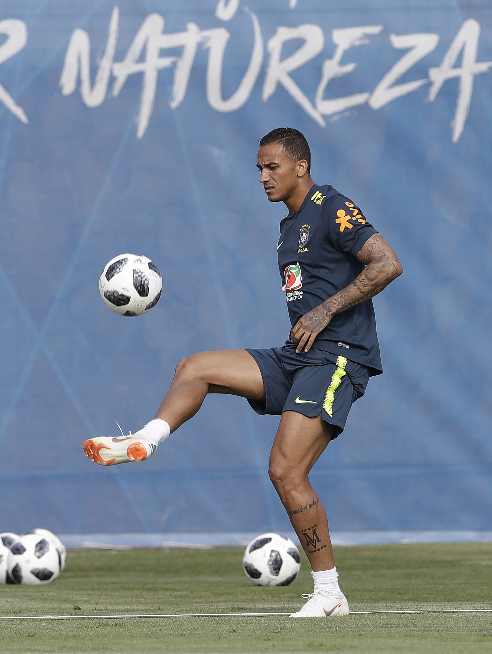 Danilo available for Brazil against Mexico; Marcelo out