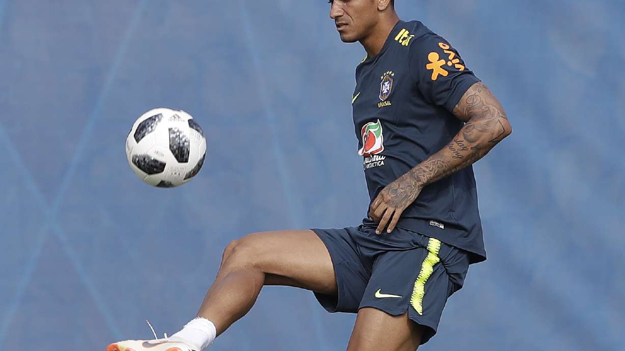 Danilo available for Brazil against Mexico; Marcelo out