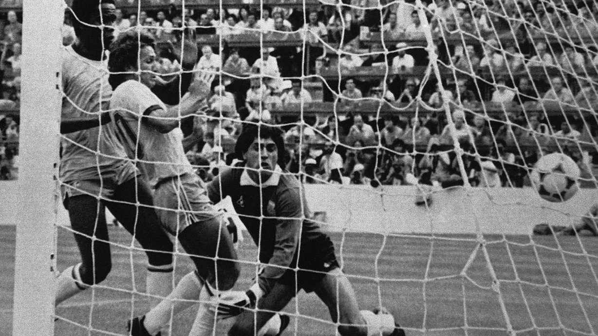 Messi and Ronaldo not only greats not to win World Cup