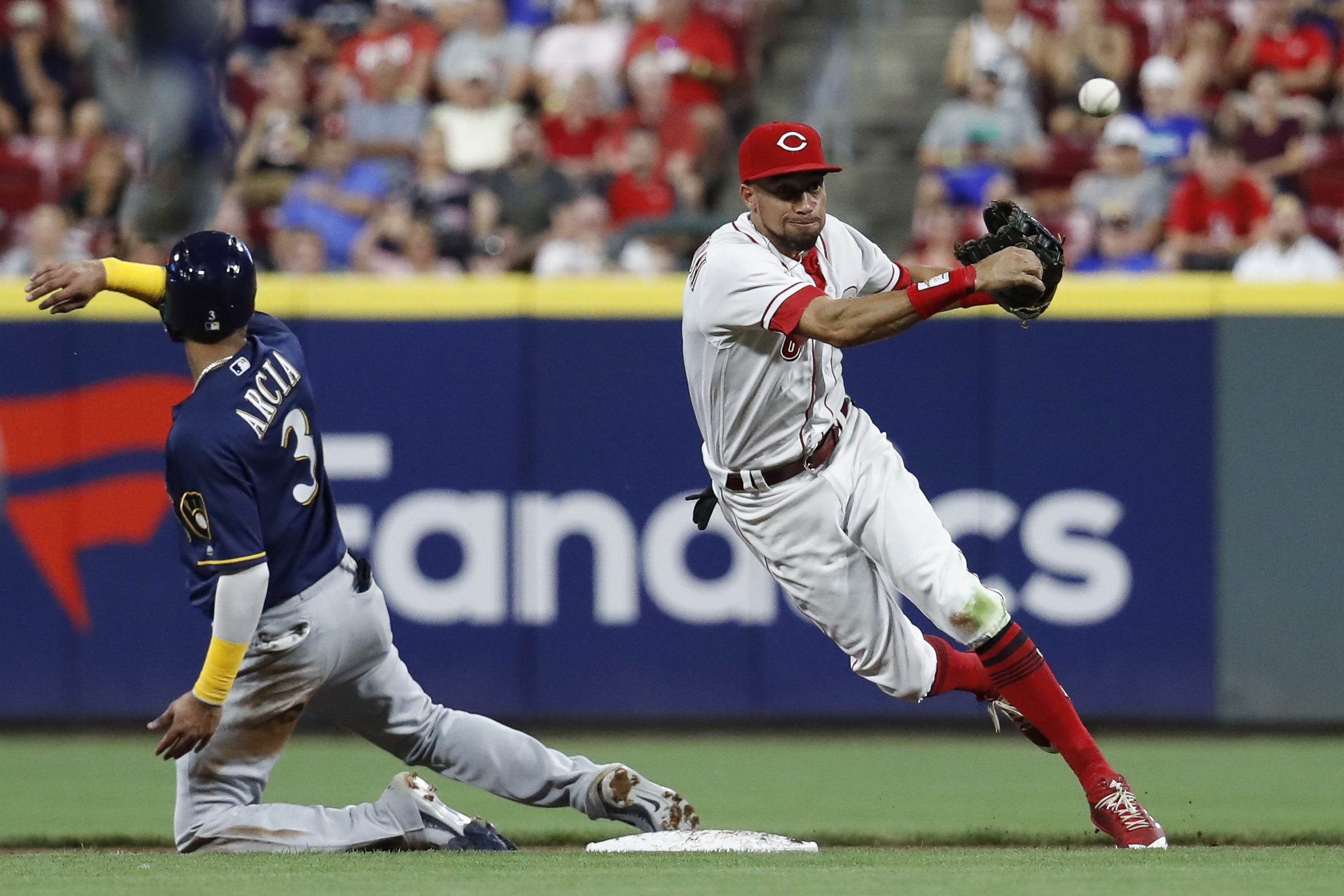 Brewers option SS Orlando Arcia, recall RHP Aaron Wilkerson