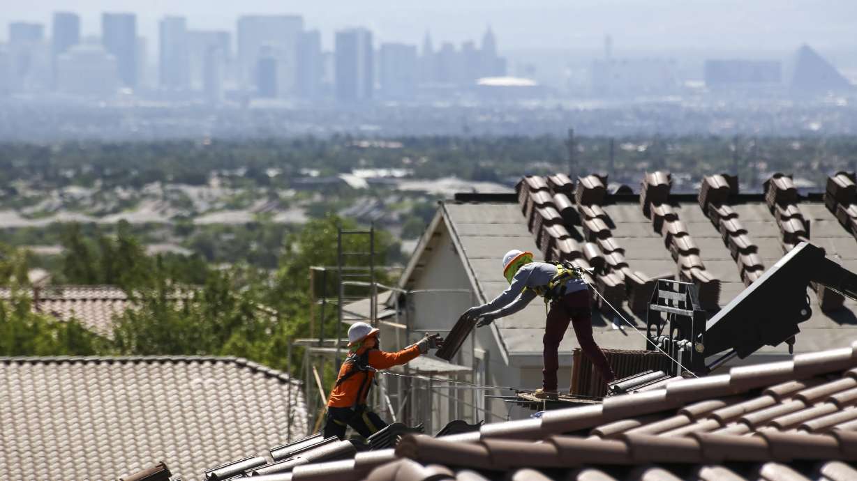US construction spending rose 0.4 percent in May