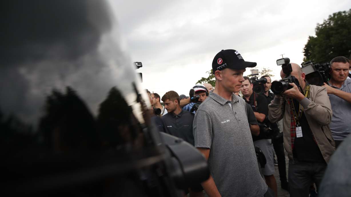 Froome calls on skeptical fans to let him ride Tour in peace