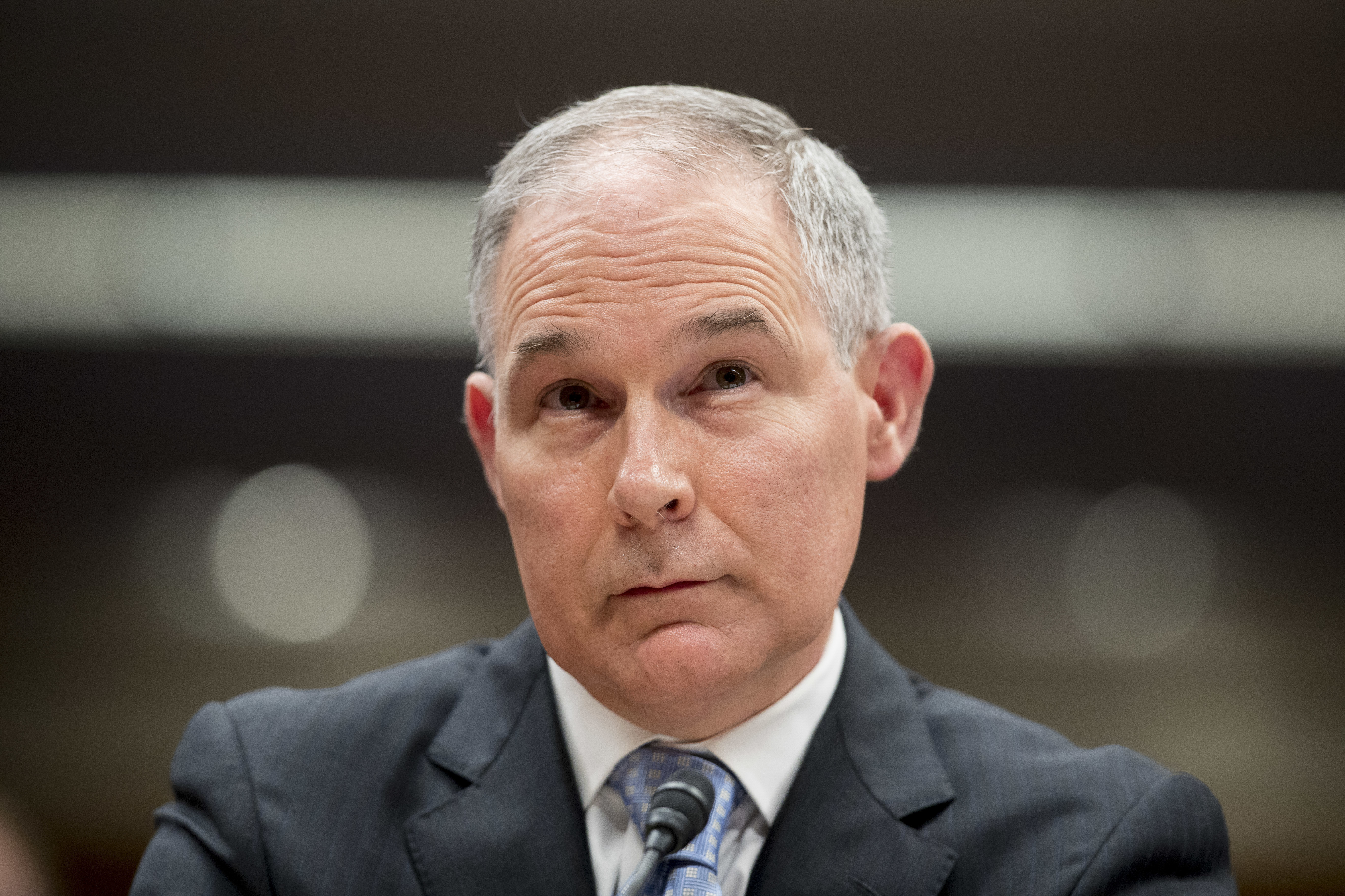 Pruitt is out, handing EPA reins to former coal lobbyist