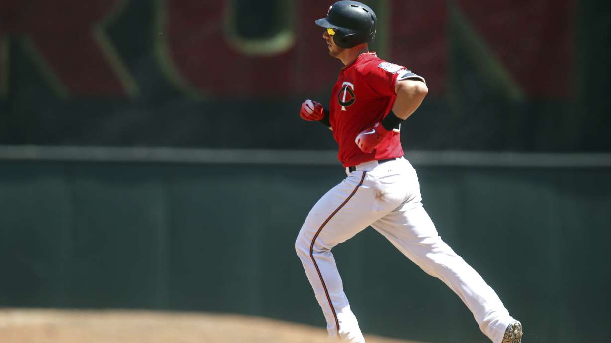 Odorizzi, 3 homers lift Twins to sweep of Orioles