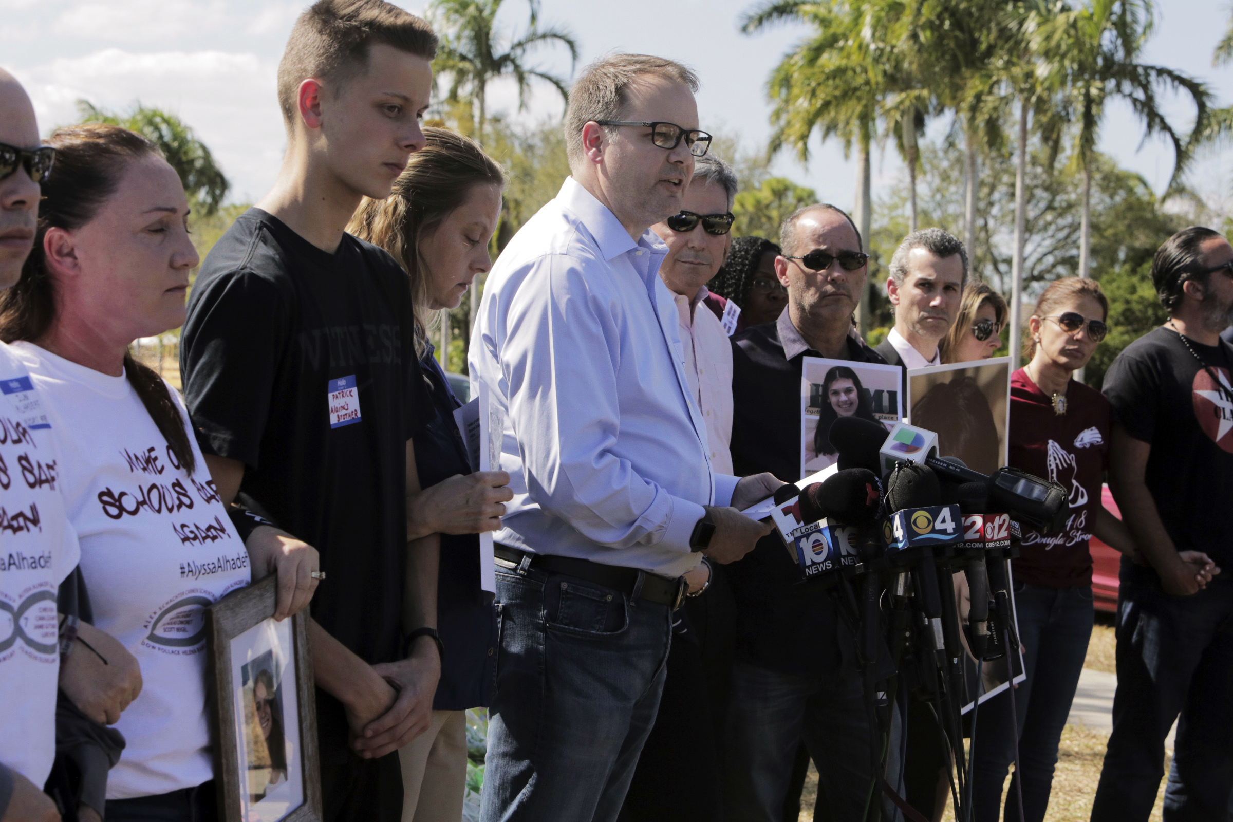 Official: Florida shooting suspect's mom let him buy gun