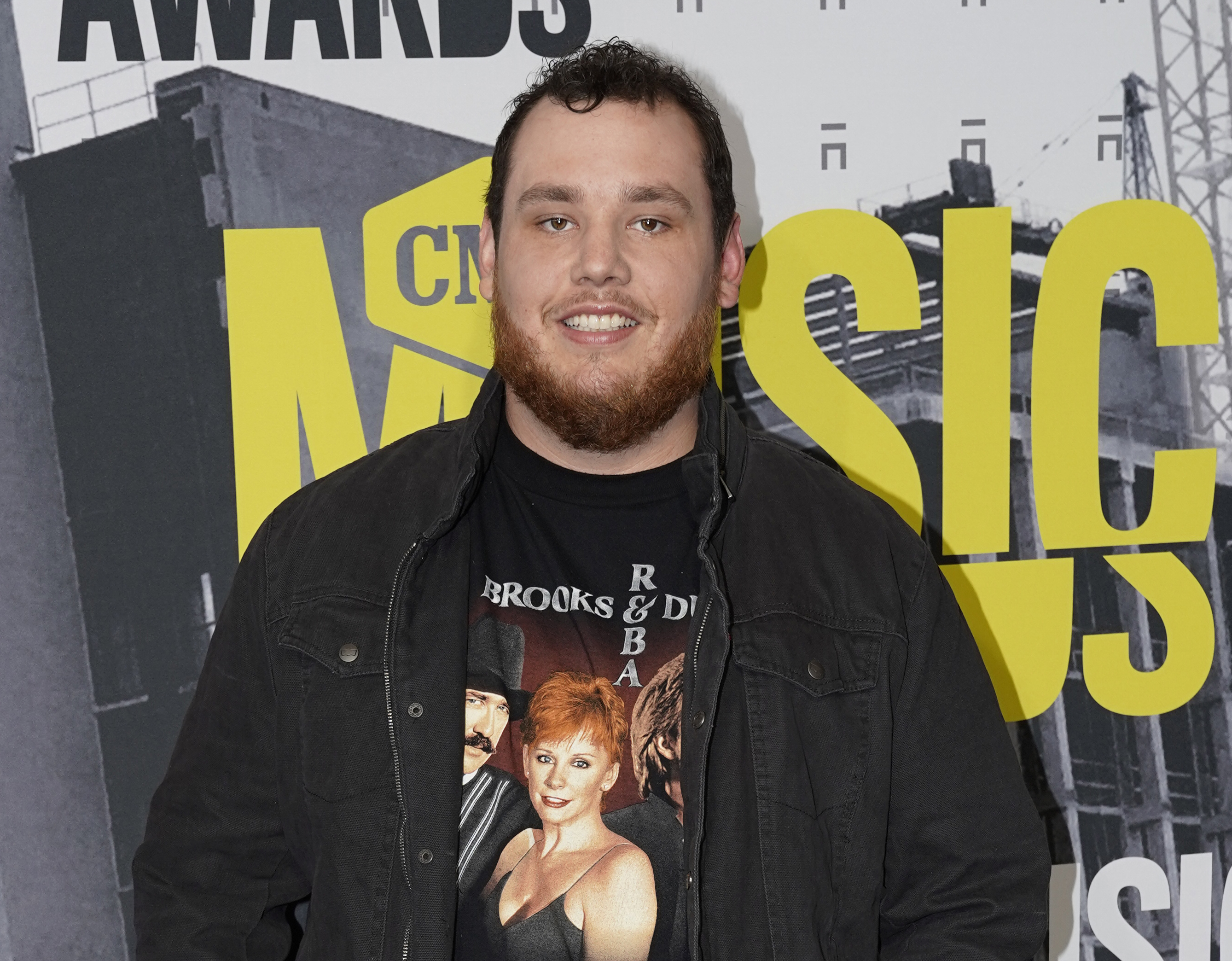 Country singer Luke Combs' unassuming appeal makes him a hit