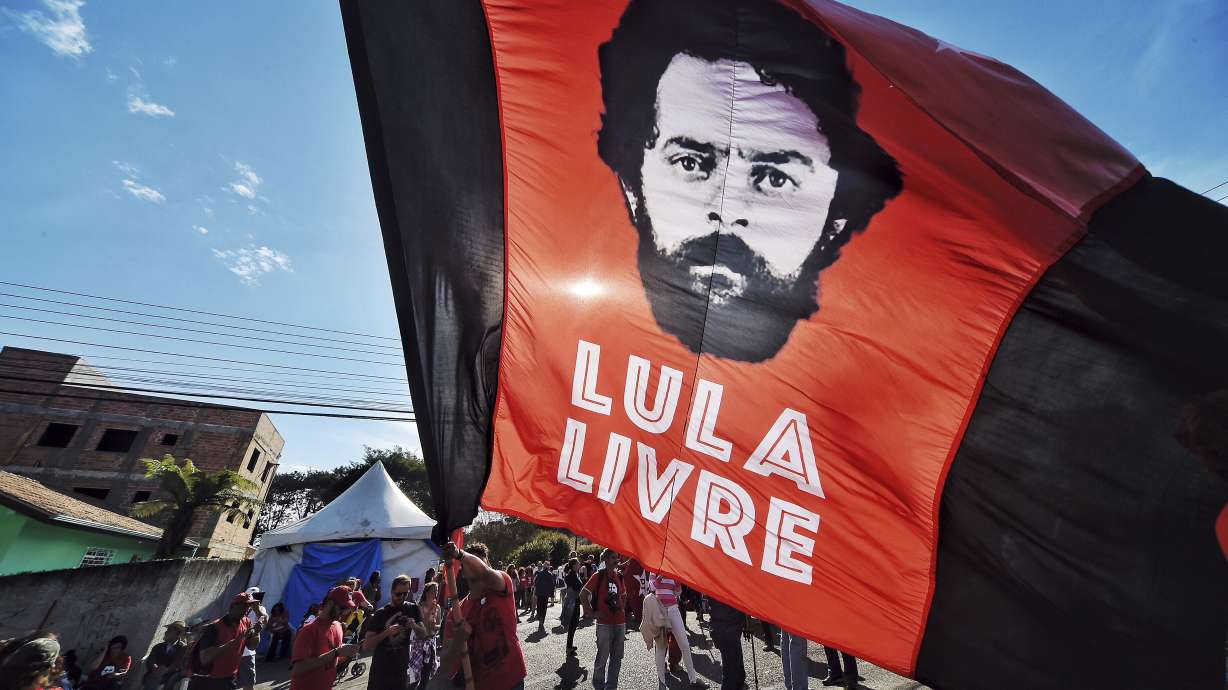 Brazil court inundated with habeas corpus requests for Lula