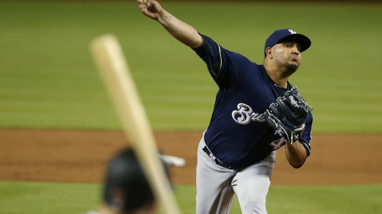 Yelich's 3 hits, 4 RBIs lead Brewers over Marlins 8-4