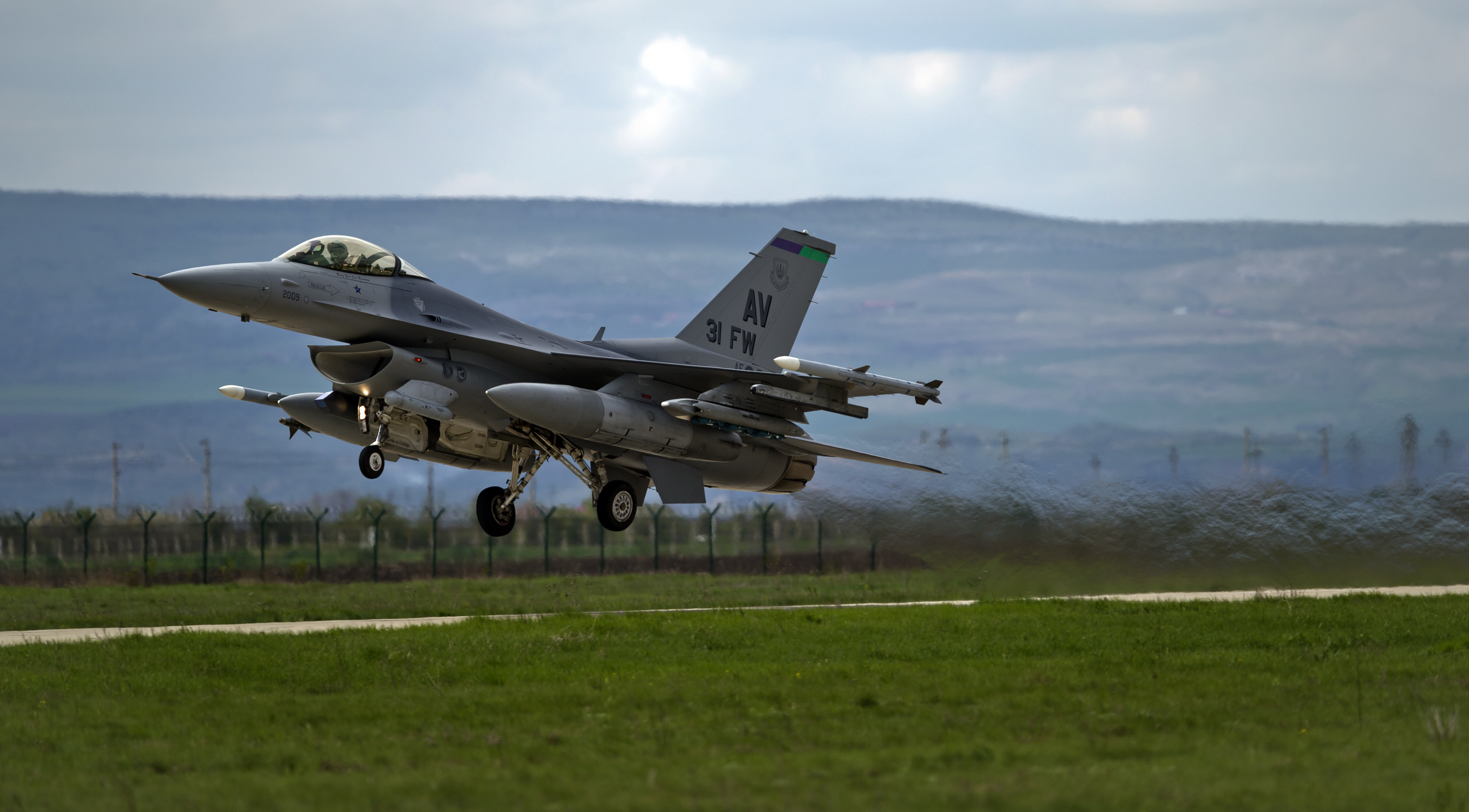 Slovakia approves purchase of F-16 fighter jets from US