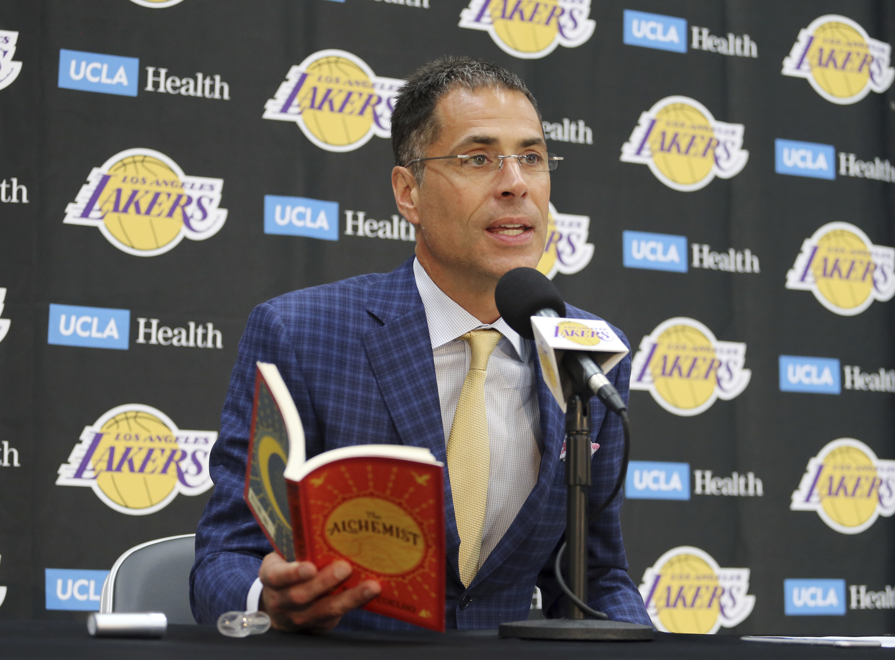 GM Pelinka: Lakers landing LeBron is "ultimate validation"