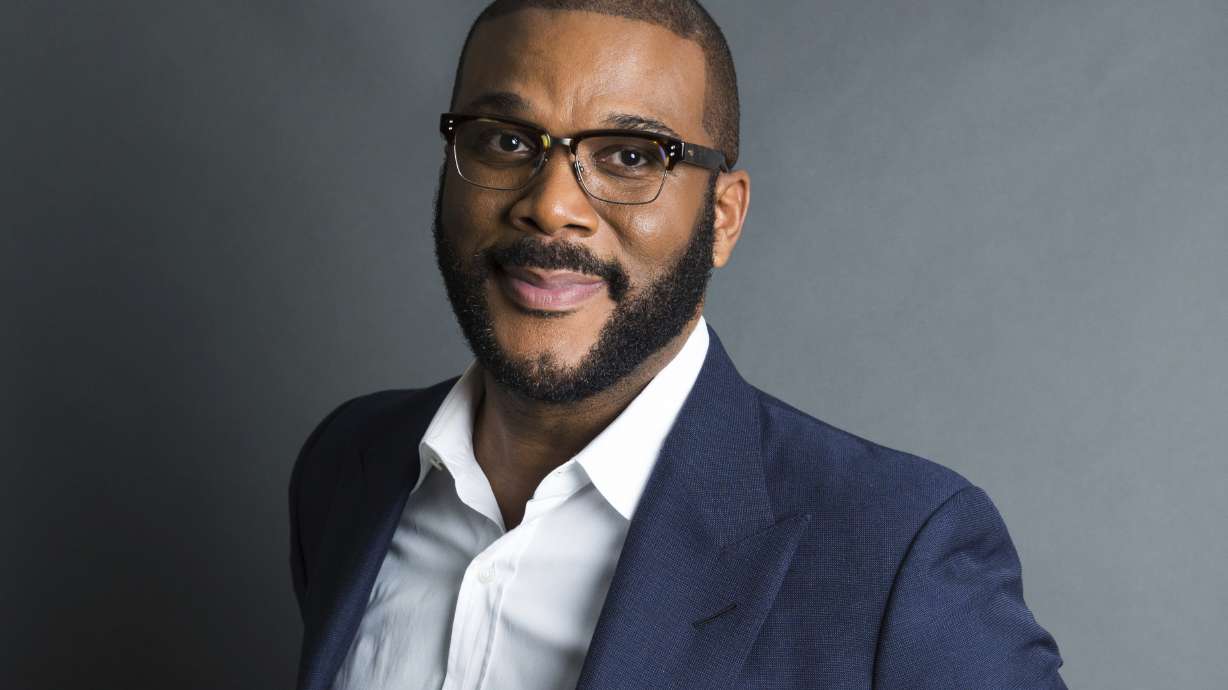 Tyler Perry warns his fans about fake Facebook offers
