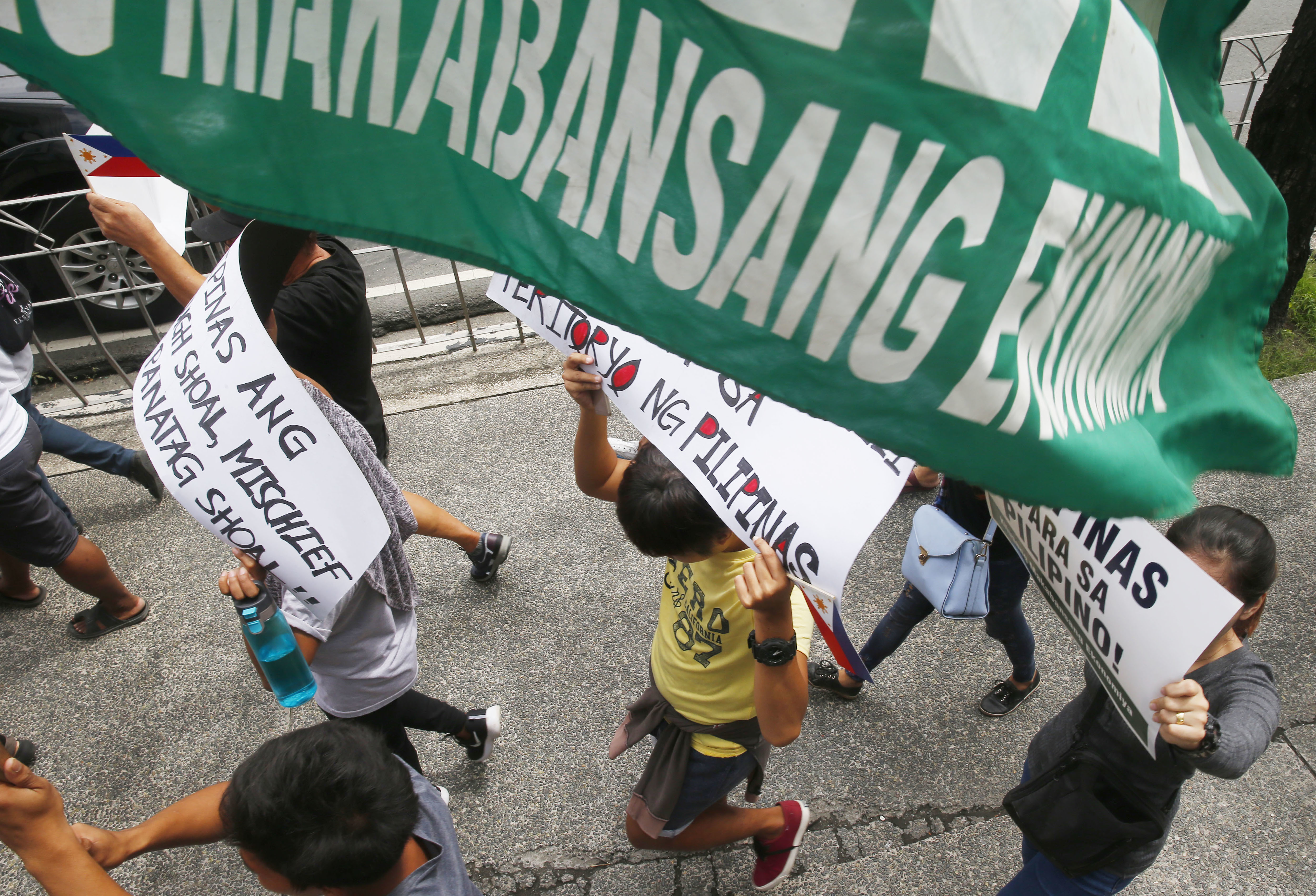 Duterte pressed to assert 2016 arbitration victory vs China