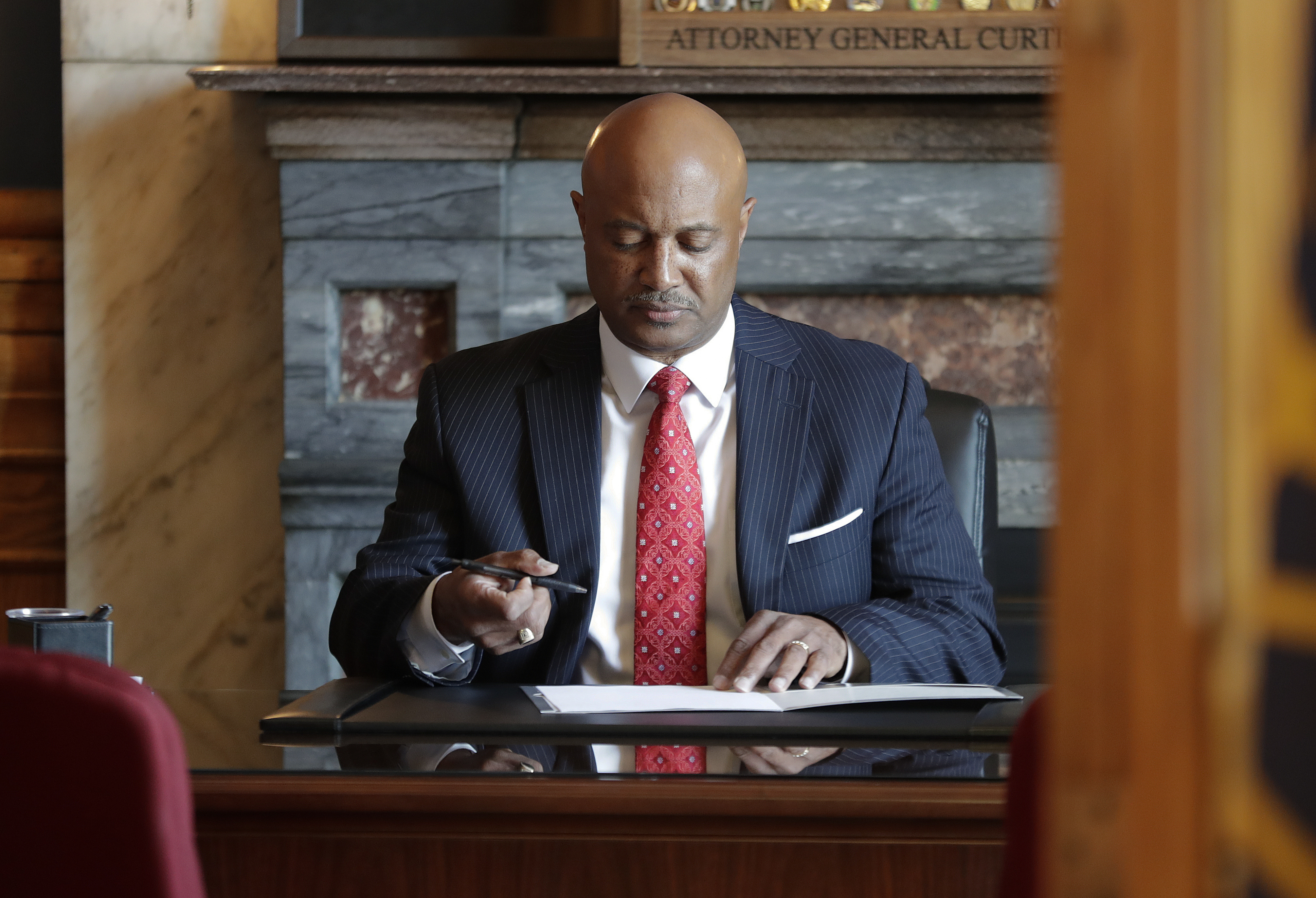 Indiana attorney general contests special prosecutor role