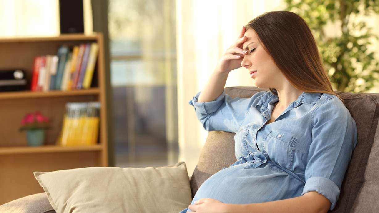 7 tips for surviving a summer pregnancy